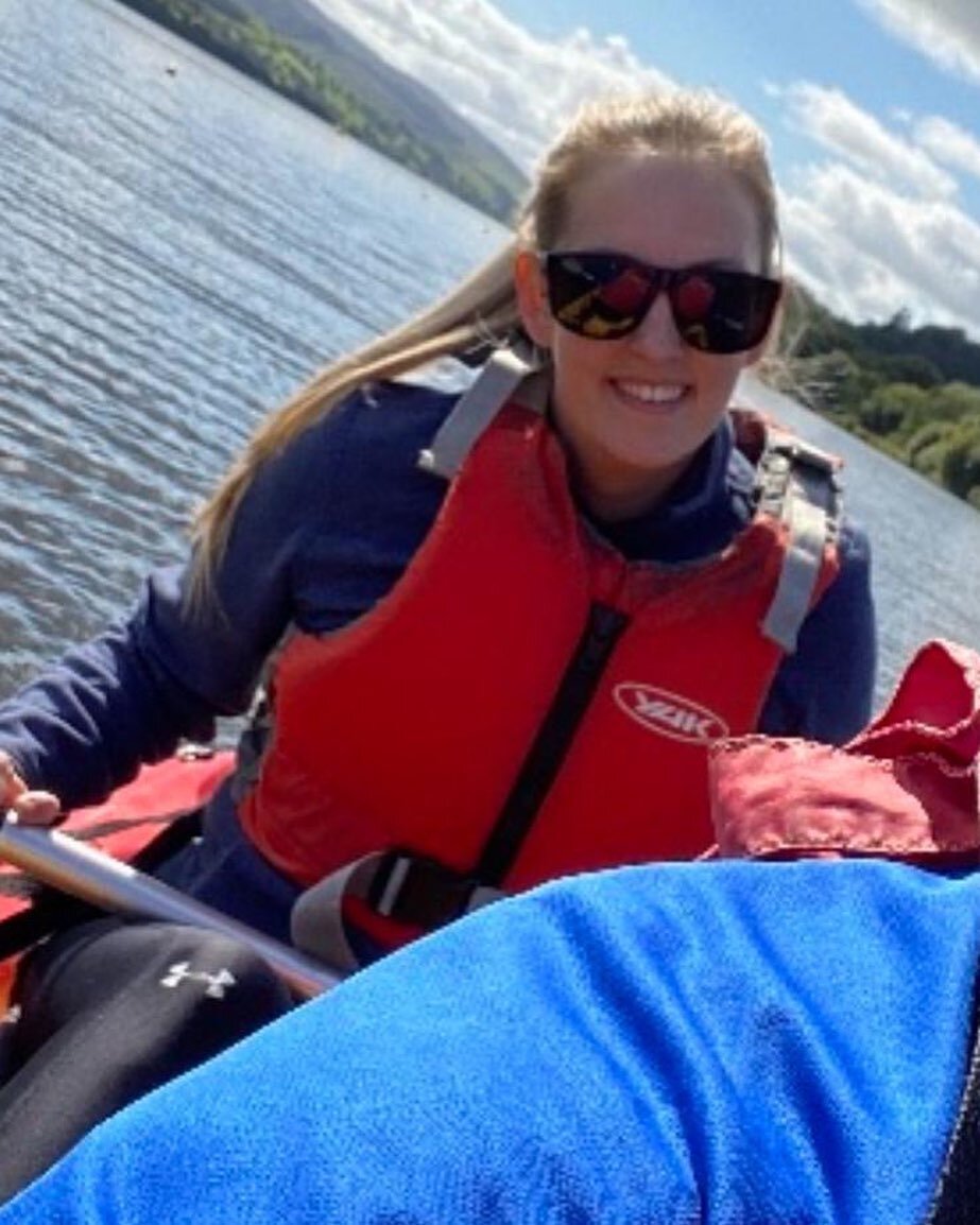 Meet Abi! Abi is a very experienced  musculoskeletal physiotherapist who is a long-standing and valued member of our team at Consortium! She also works in a senior role for the NHS where her work includes assessing and managing acute conditions in th