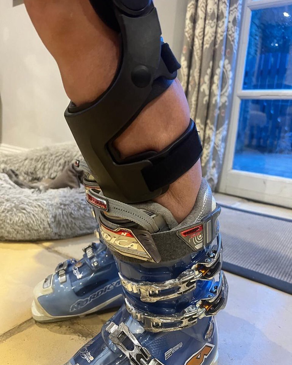 A recent customer prepping for their ski trip with the new @ossur CTi3 brace! Offering bracing protection for all extreme sports, it&rsquo;s designed to help prevent serious knee ligament or cartilage issues. See more in our stories and do get in tou