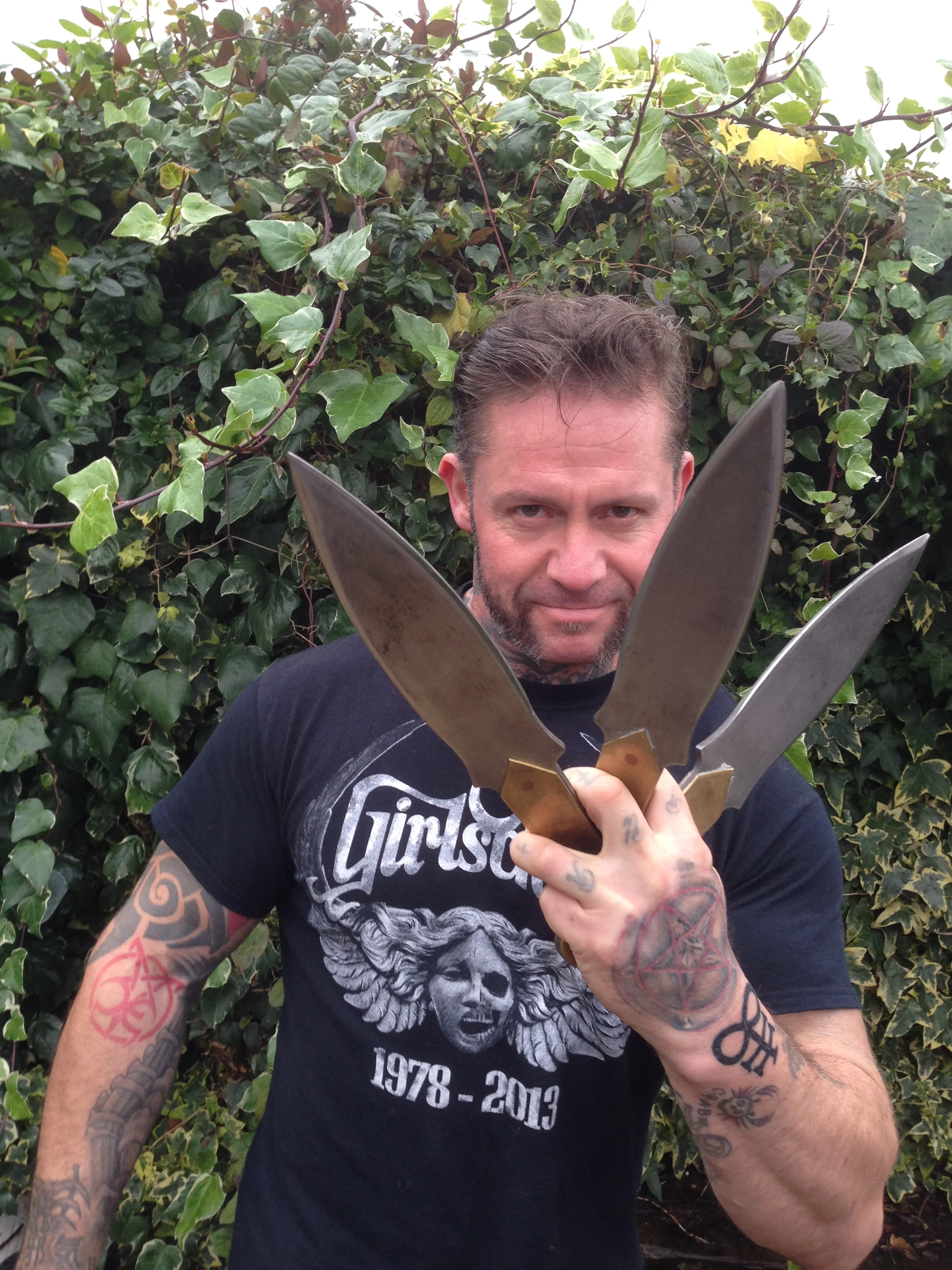 Welcome to Charlie Atlas, all the way from Glasgow 