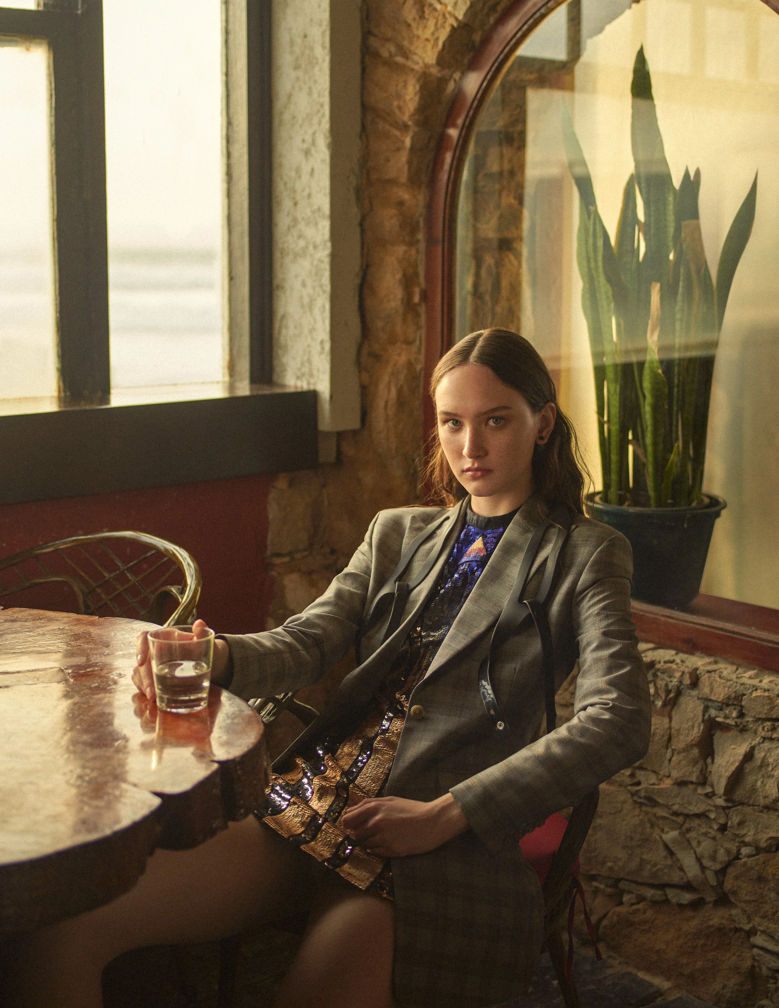AMICA MAGAZINE - Surfer Girl