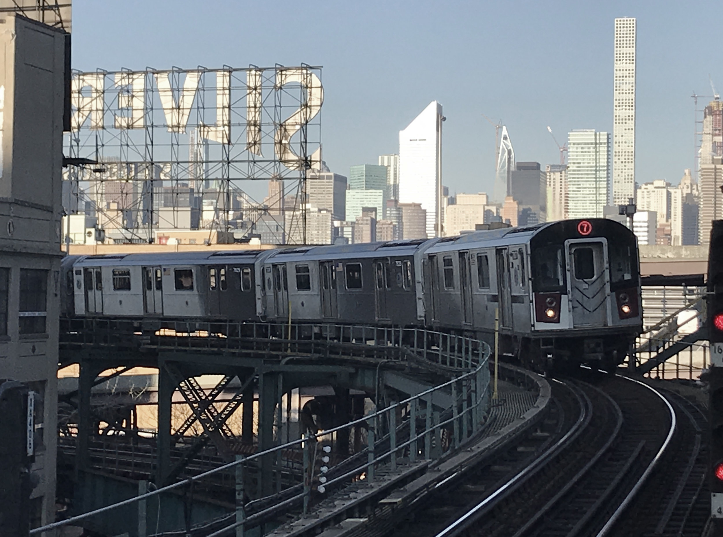 Silvercup on the 7 Line