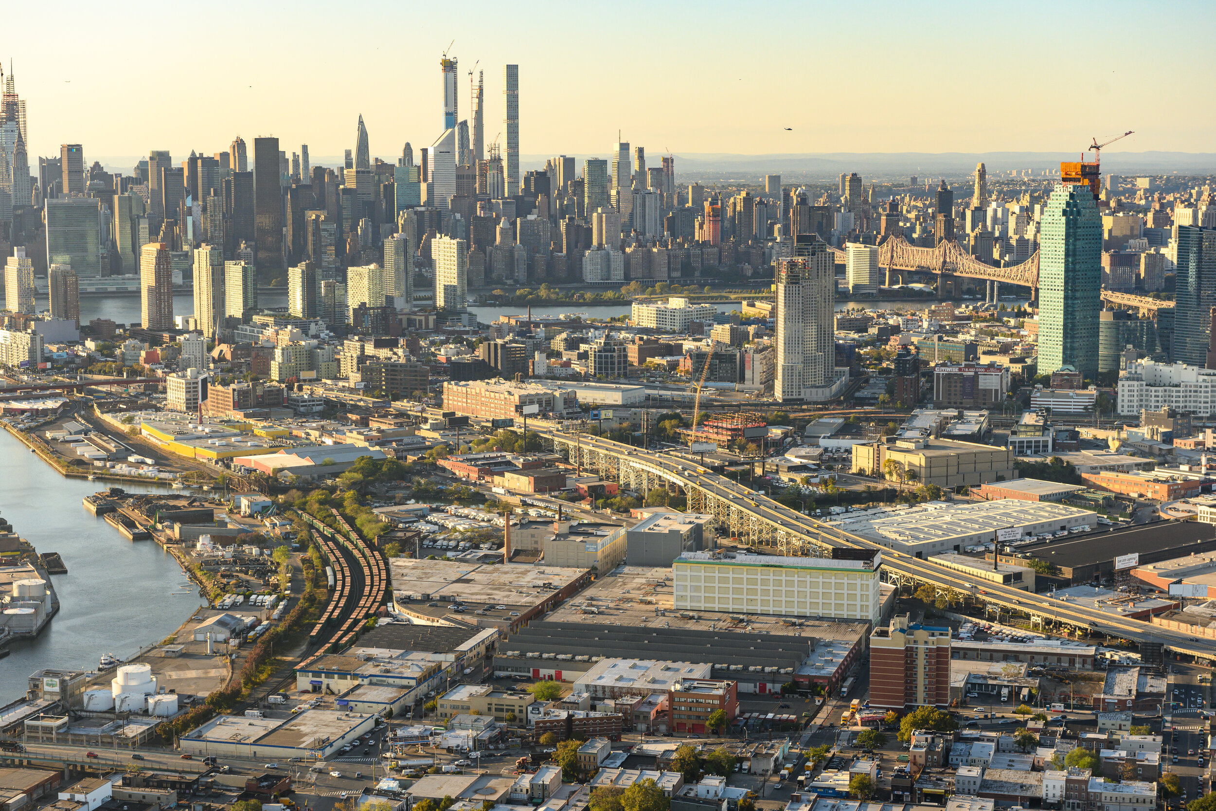 Aerial photo of city from Silvercup East