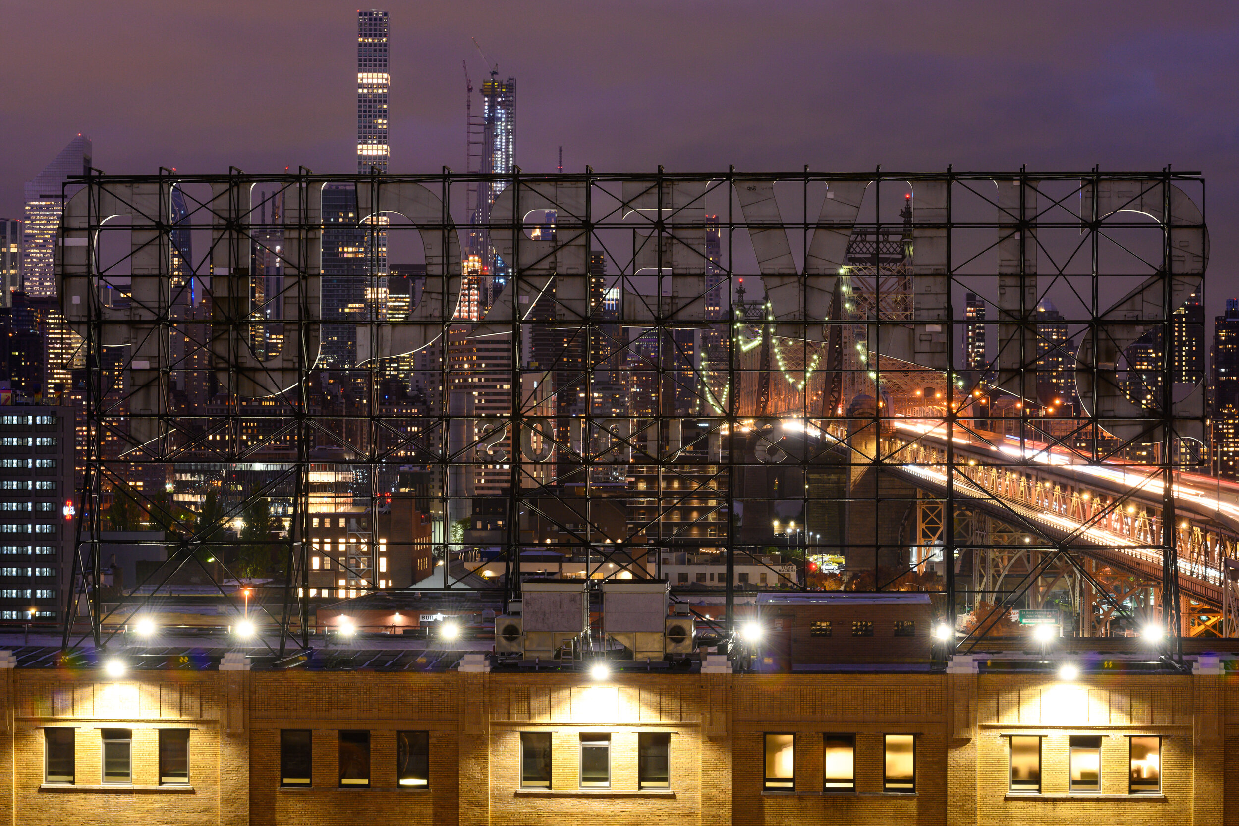 Night shot of Silvercup sign