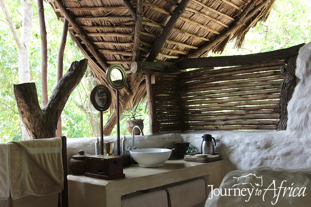 sand_river_bathroom.jpg