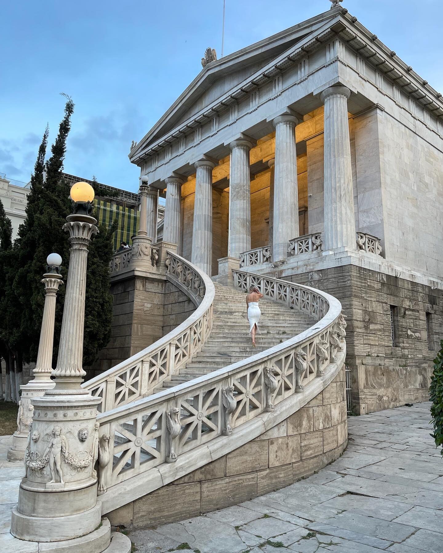 &ldquo;Faith goes up the stairs that love has built and looks out the windows which hope has opened&rdquo; 🤍💫

📍 National Library of Greece,
 Athens 🇬🇷