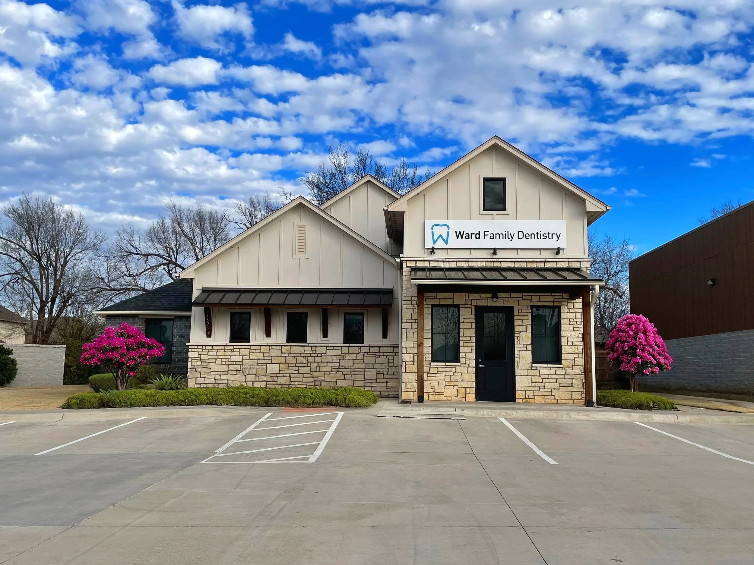 ward_family_dentistry-office_exterior.jpg
