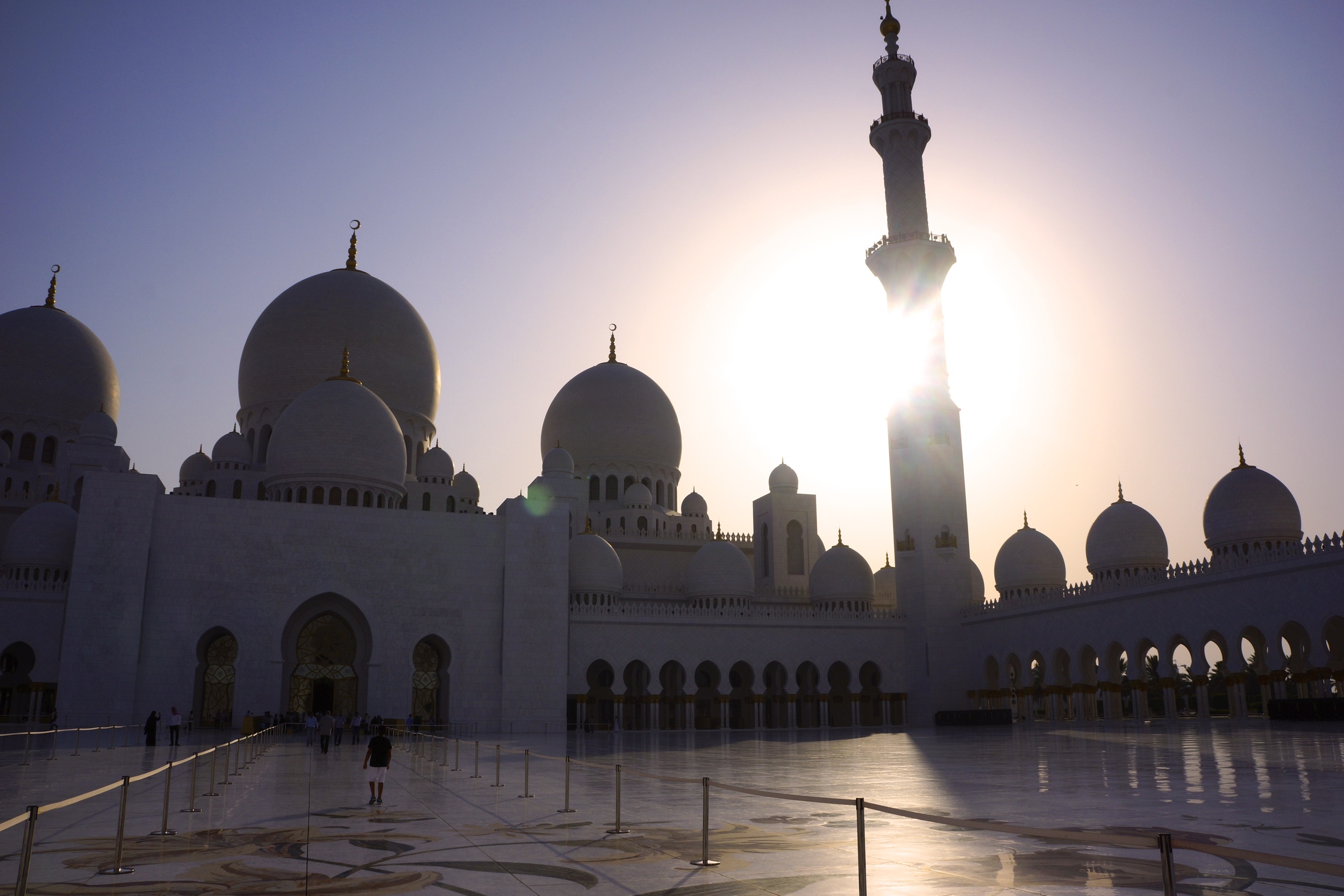 The Sheikh Zayed Grand Mosque in Abu Dhabi is one of the beautiful cultural sites in the UAE that is included in the NSDI. Cataloging these and many other features helps NCEMA reduce risk nationwide.