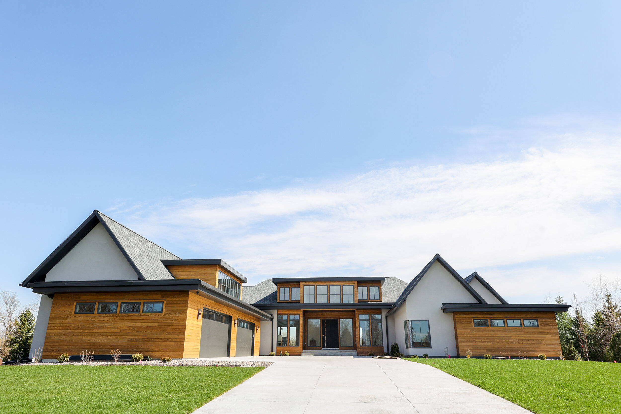  Private Residence | Prior Lake, MN | Ash Siding &amp; Soffits 