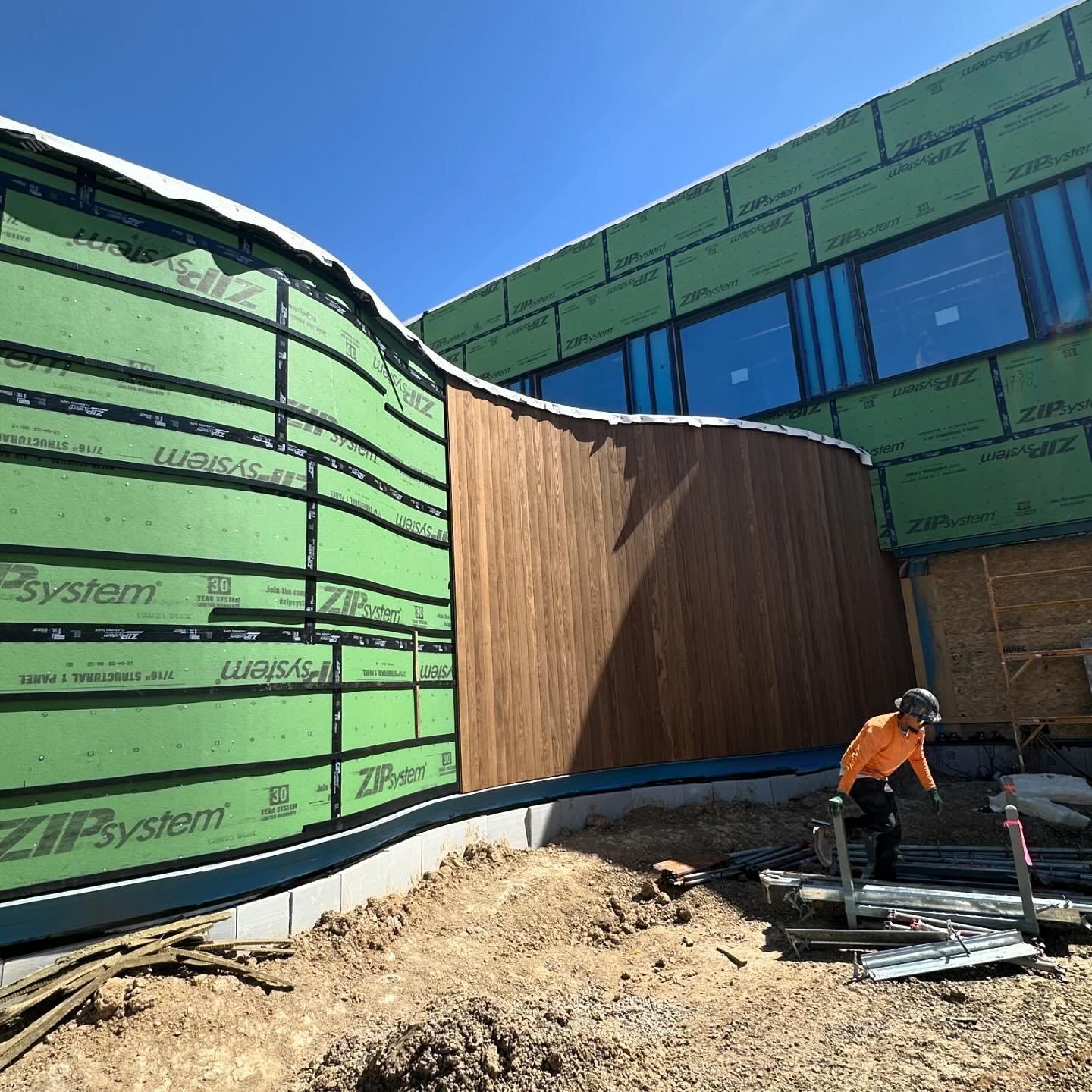 Beautiful new project in progress at Northglenn City Hall in CO. This unique project features our thermally modified ash siding installed on a curved wall. Much more to come! 

Project Team
Architect: @andersonmasondale 
Contractor: FCI Comstruction
