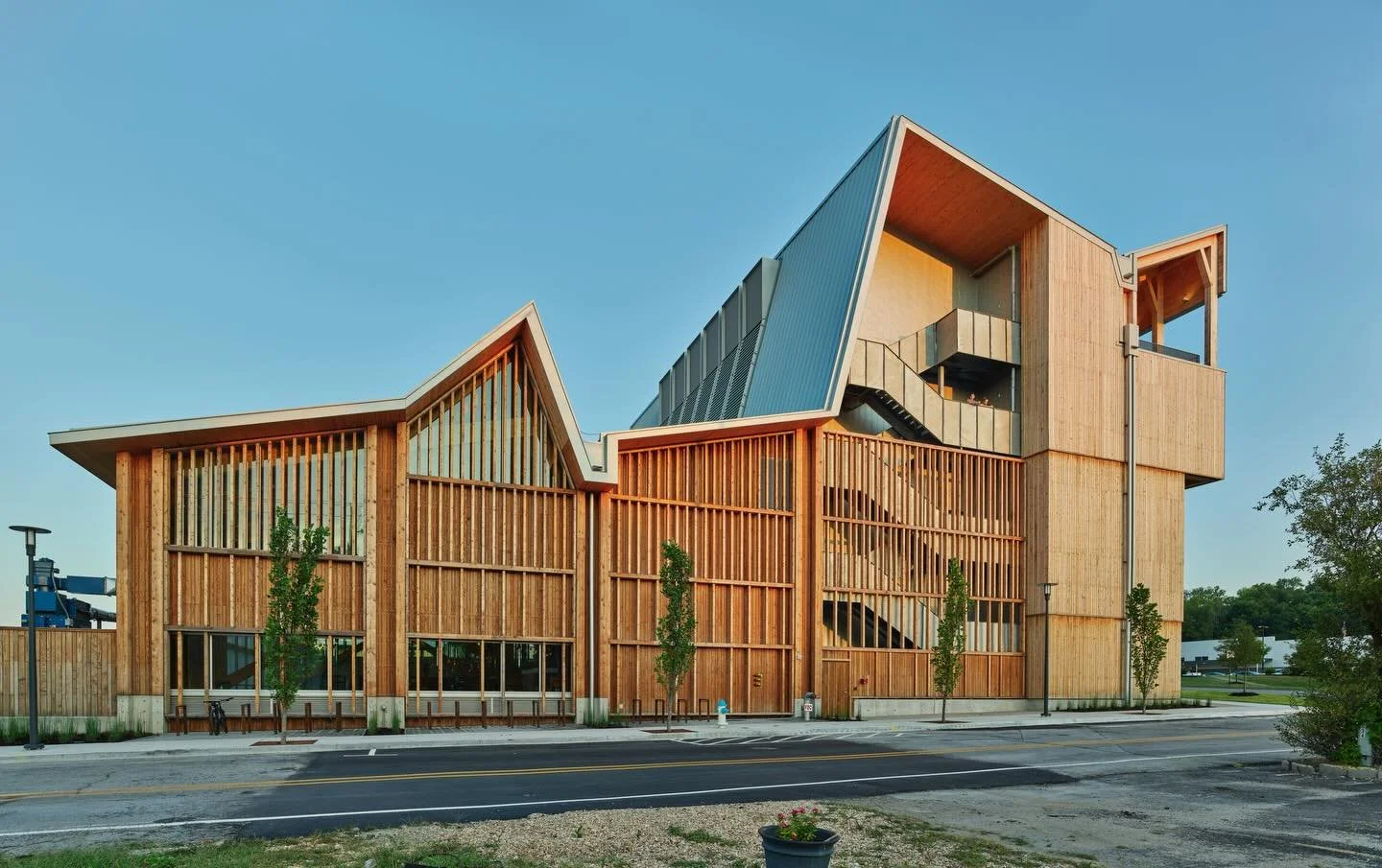 We&rsquo;re proud to have Arbor Wood Co.&rsquo;s Thermowood&reg; Pine Cladding featured on the all-new Anthony Timberland Center for Design and Materials Innovation. As part of the Fay Jones School of Architecture at The University of Arkansas, this 