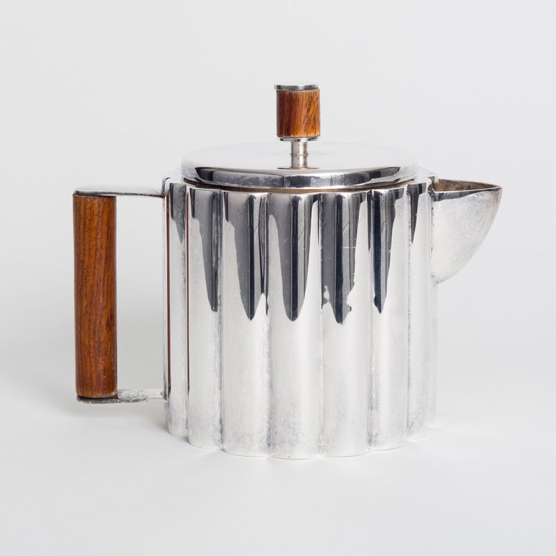 Ilonka Karasz Teapot