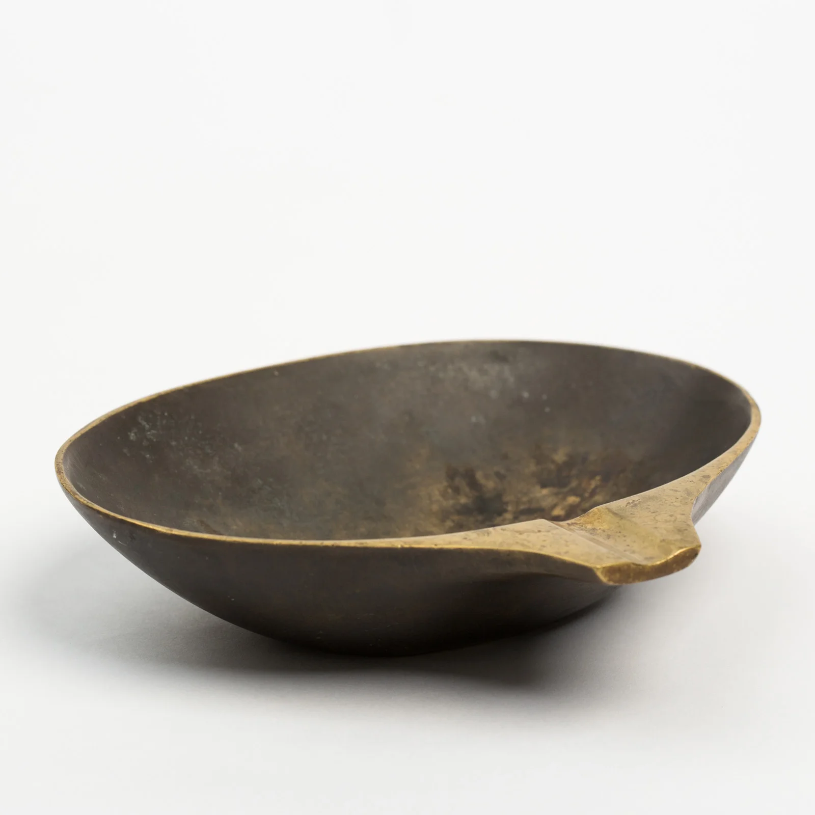 Aubock Ashtray Model 4308