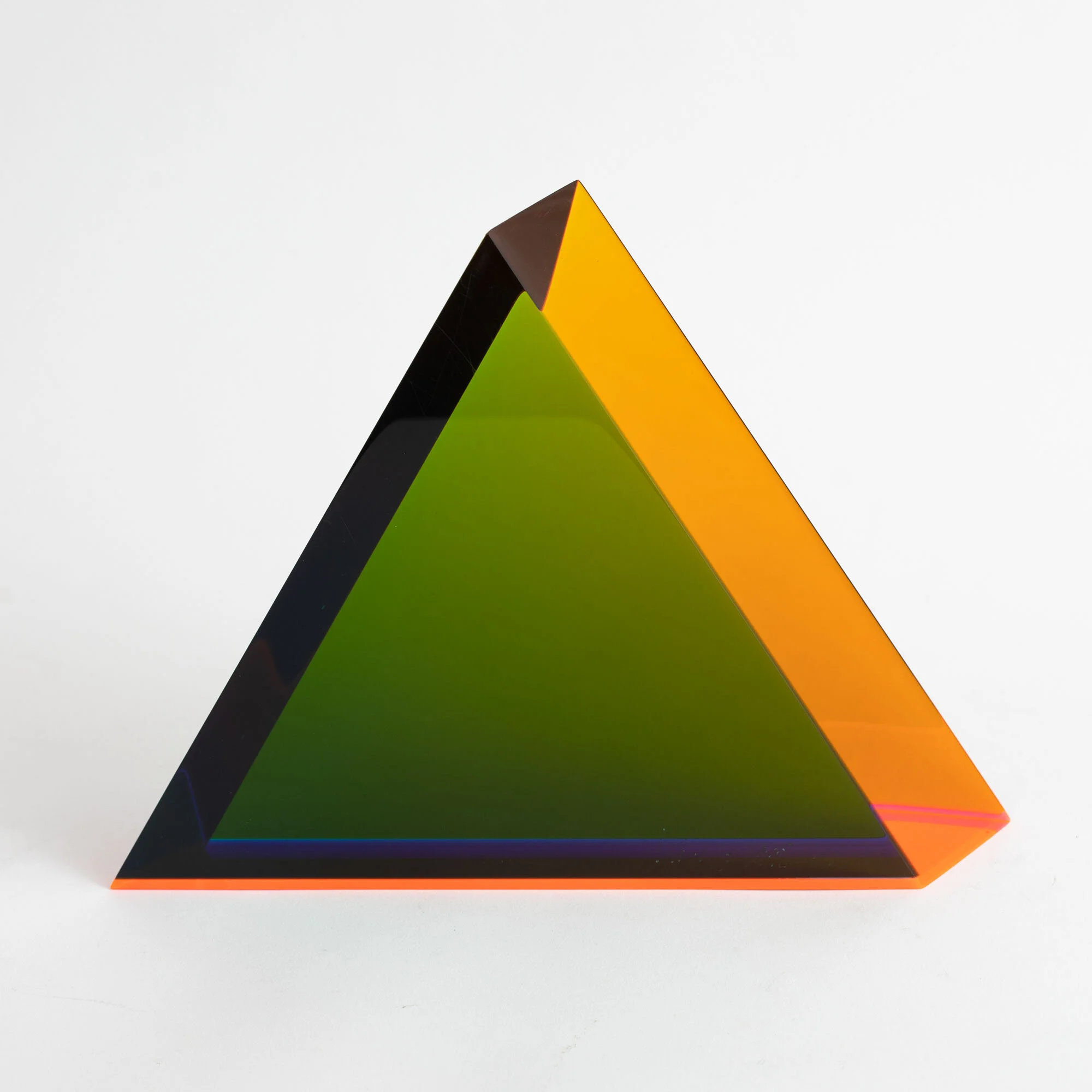 Vasa Meduim Triangle Sculpture