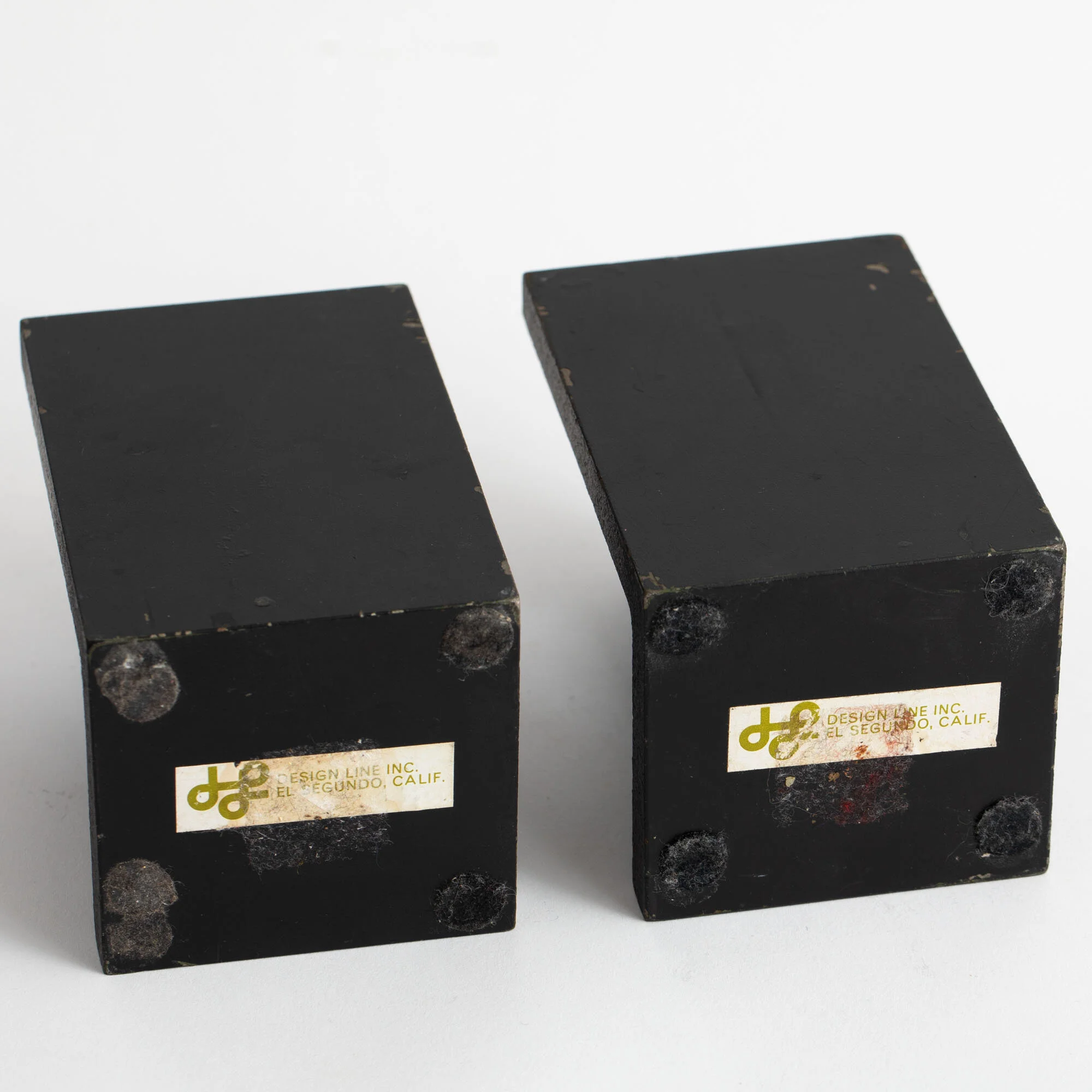 Bill Curry Design Line Bookends Lables