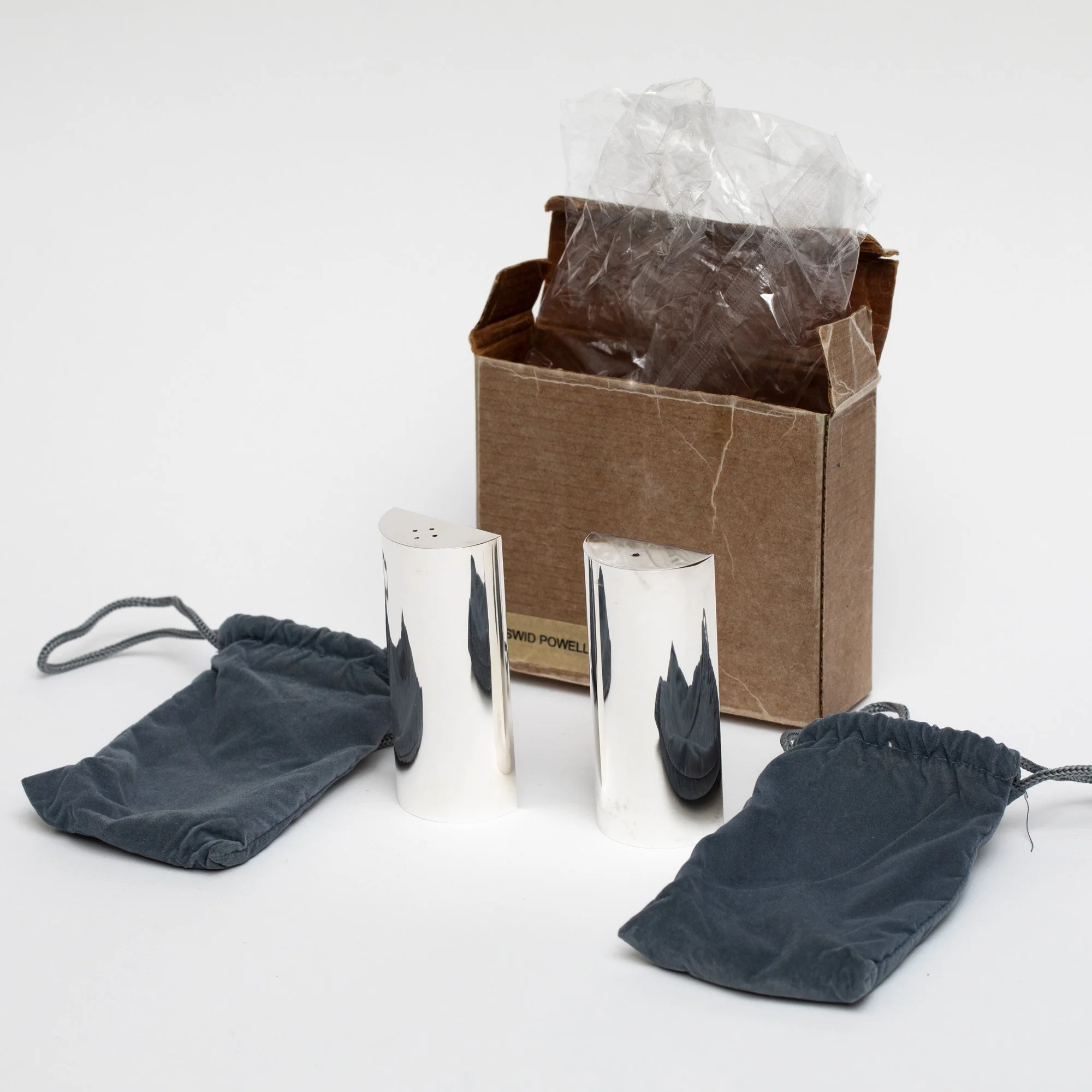 Swid Powell Richard Meier Pedestal Salt and Pepper Set.jpg