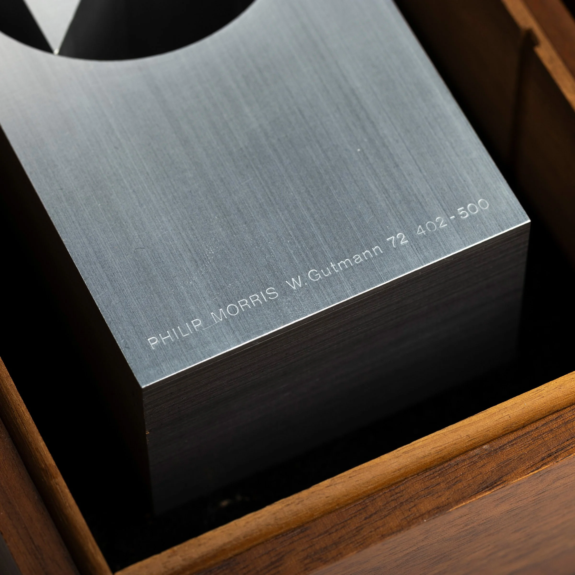 Willi Gutmann Symbol Sculpture Signature