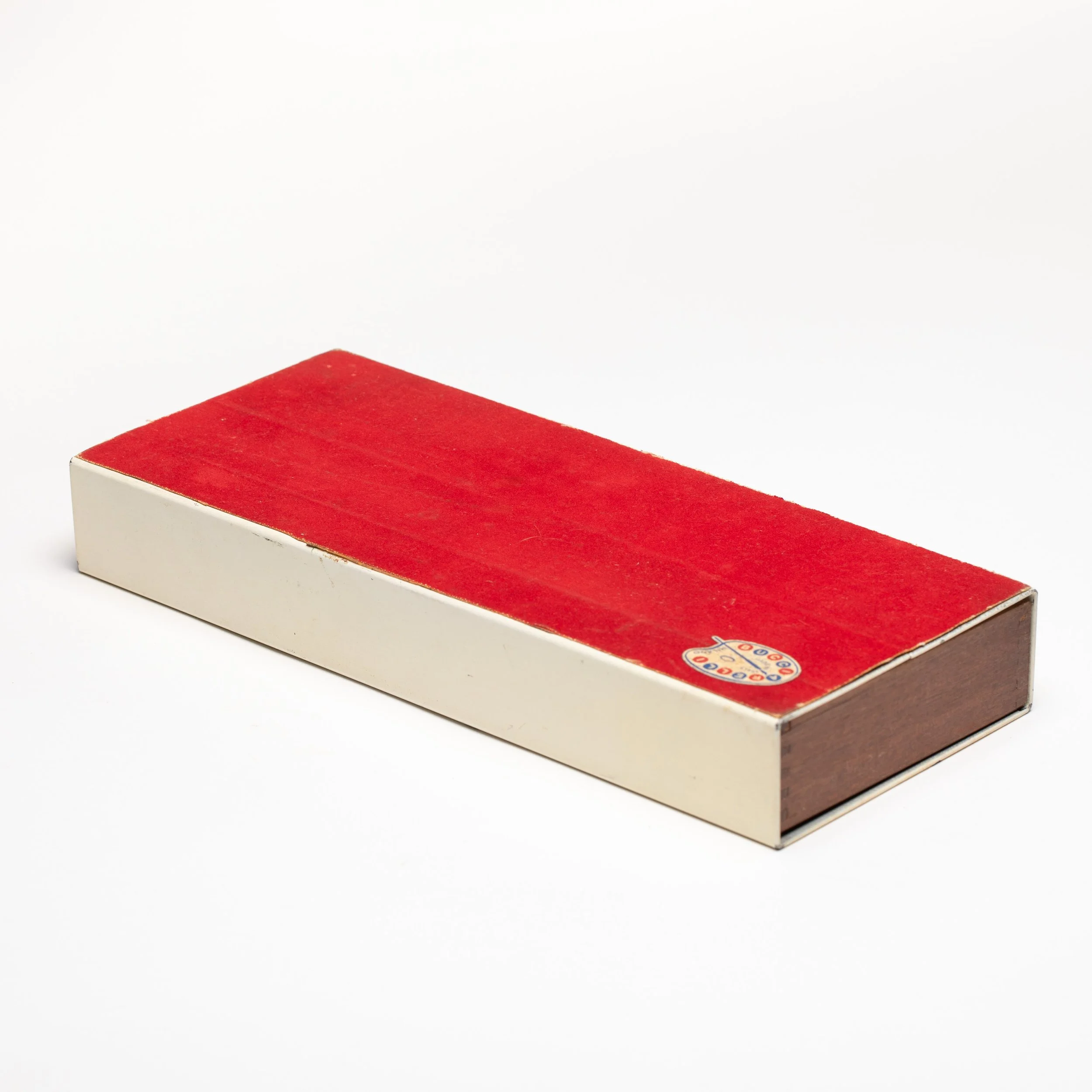 Bucciarelli Box Bottom