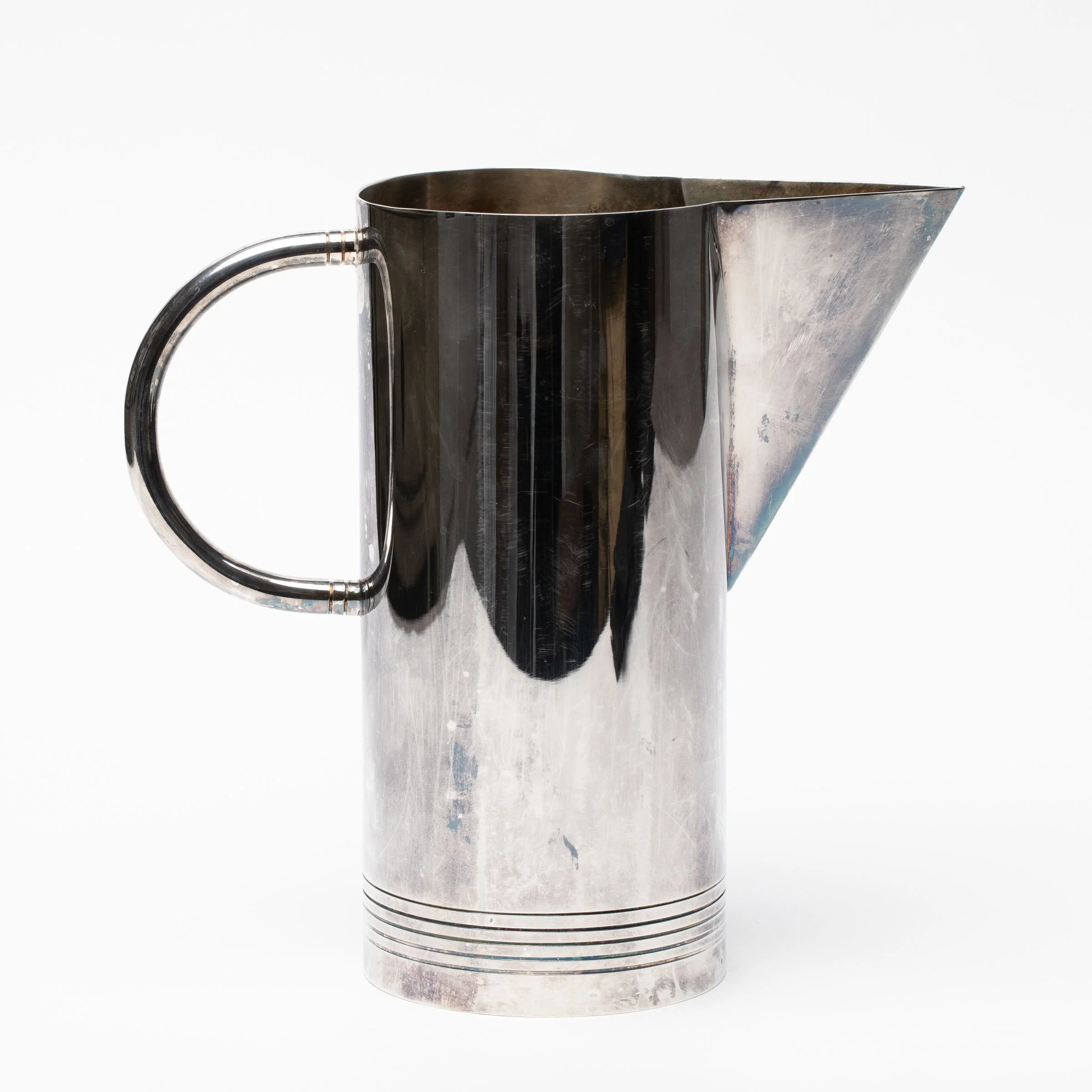 Richard Meier Swid Powell Pitcher