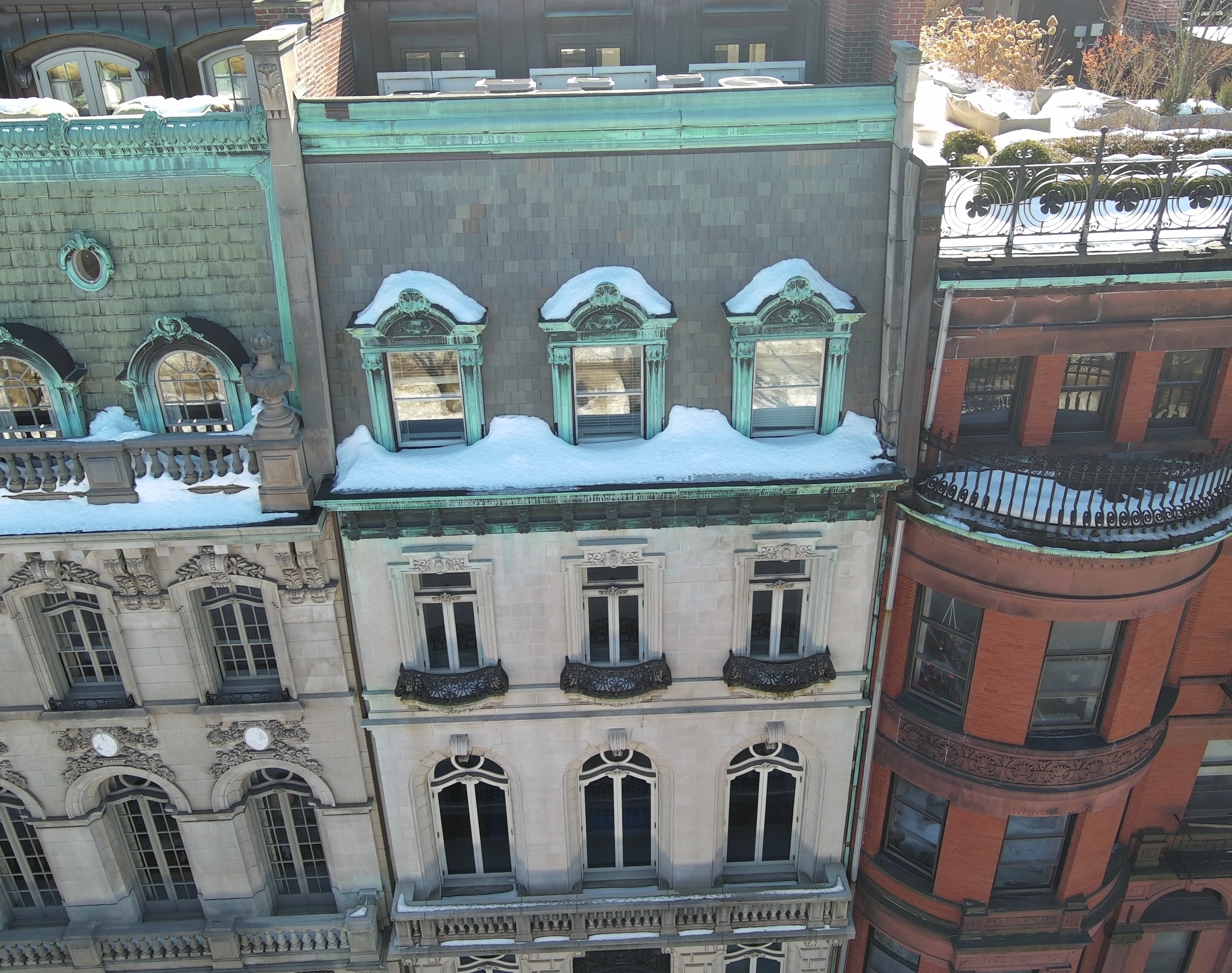 Pointknown-Drone-Back-Bay-Roof.png