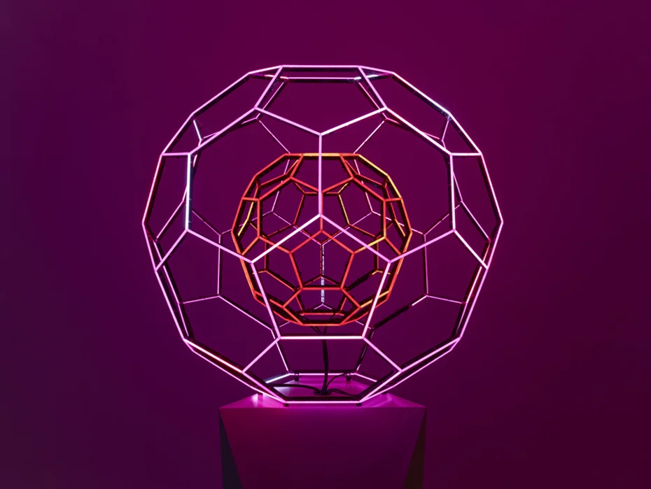 LV_BUCKYBALL_PEDESTAL_DETAIL_05 LR.jpg