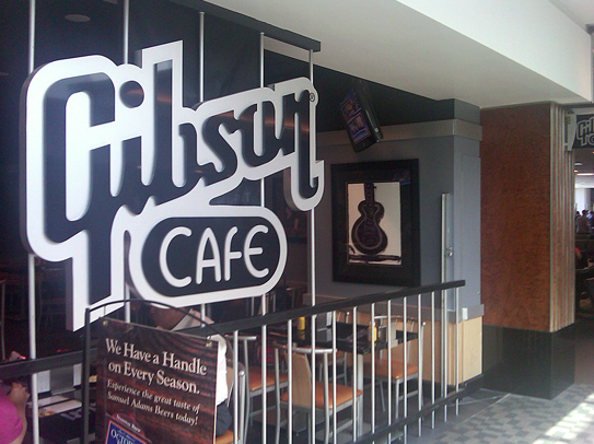  A Hendon painting displayed in the Gibson Cafe at the Nashville Airport. 