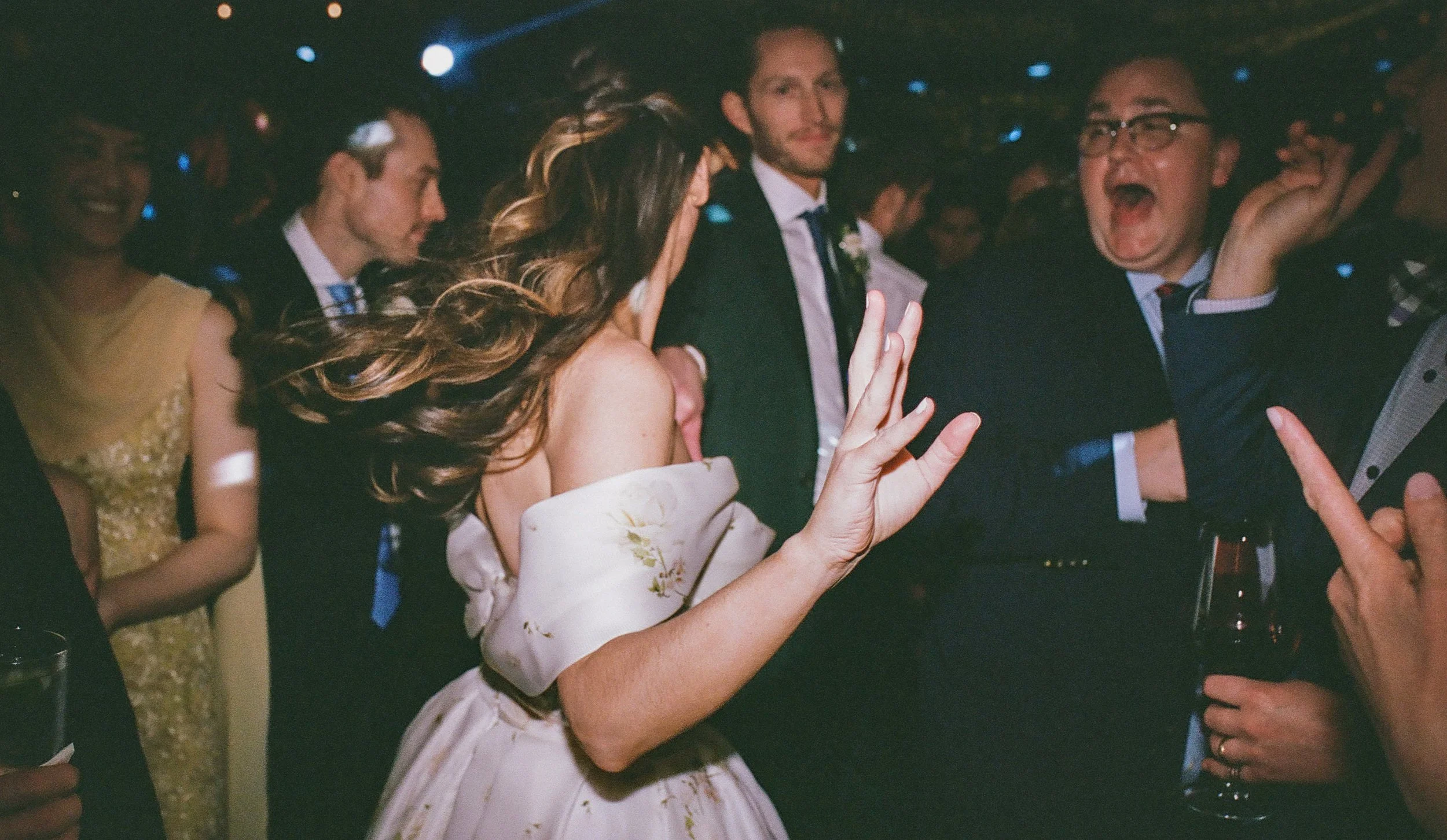 C01_MC_Weddings_2024_b&w9.jpg