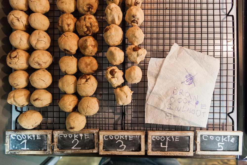 This picture was too good not to post. "Cookie 4" batter looked gross to her. We stepped out of the kitchen while baking and when I returned, I found this little treasure. In case you can't make it out, it says "brown cookie I will not eat". Hysterical.
