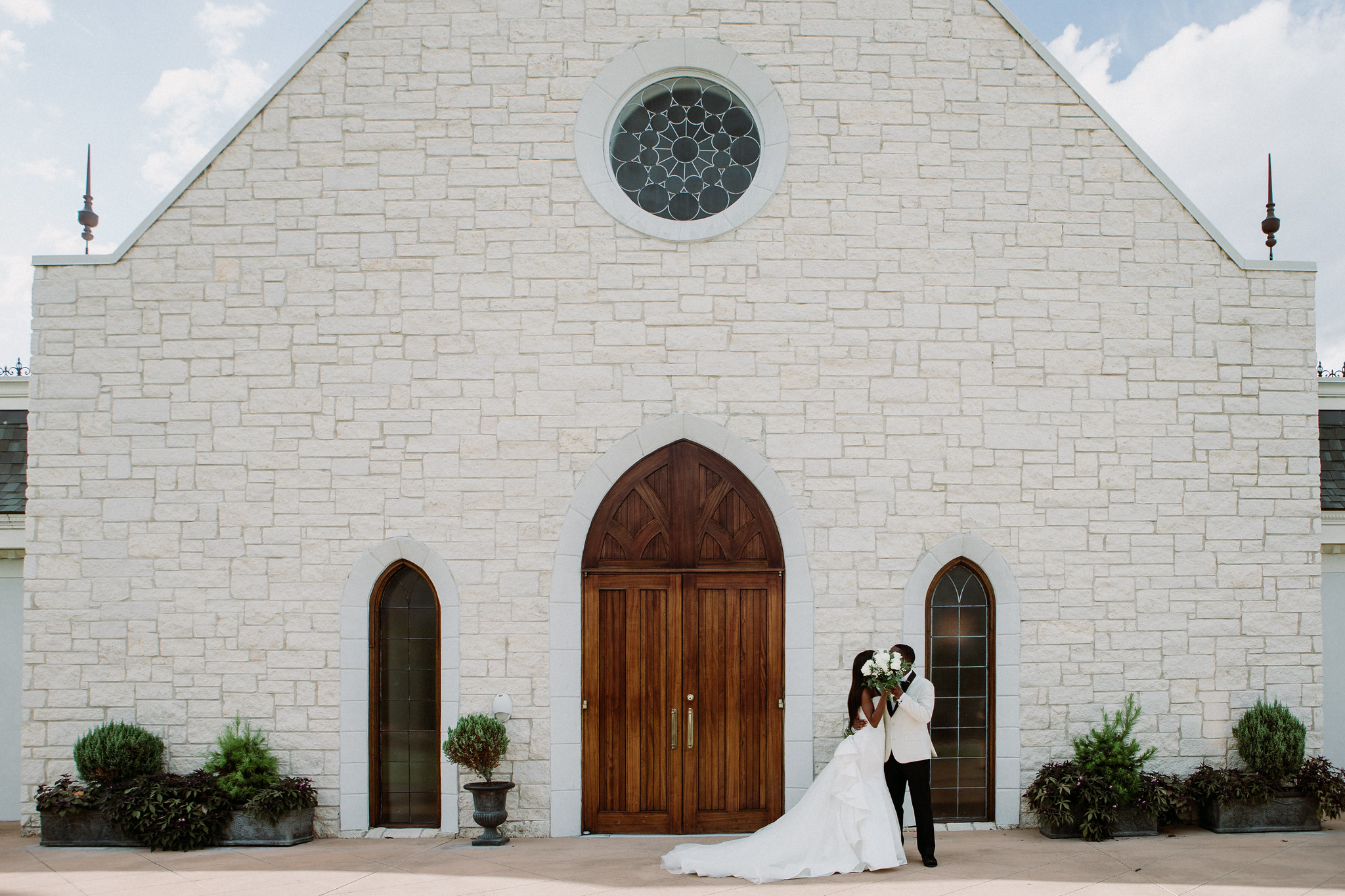 Bride and groom couples portraits. Wedding at Ashton Gardens West (Houston, TX)