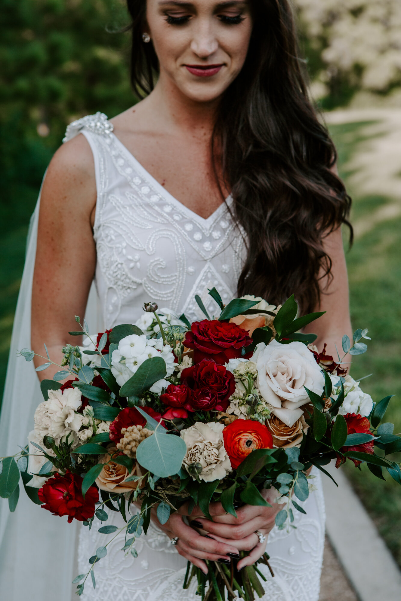 Bridal wedding portraits with the bouquet at Buffalo Bayou Park