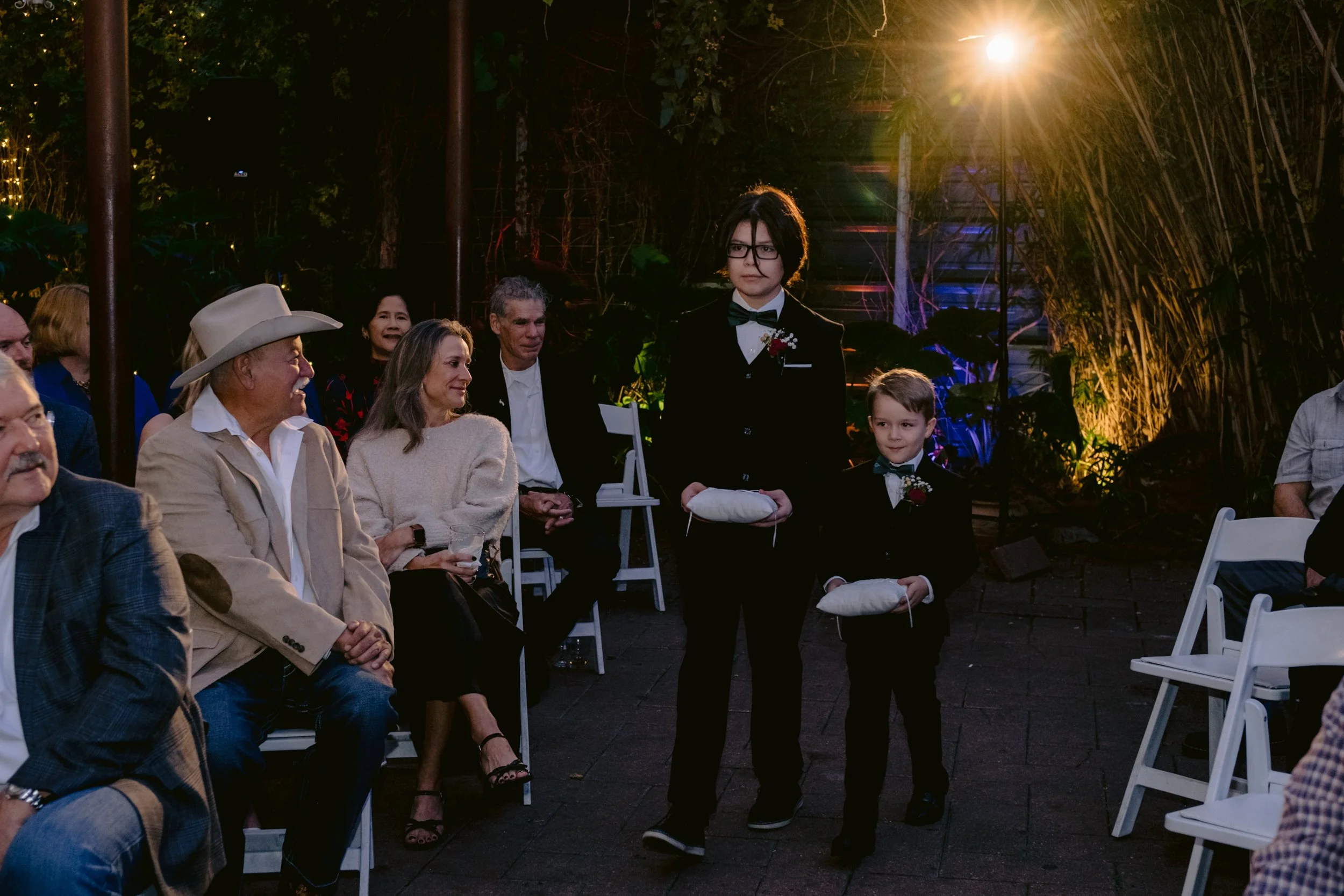 GivernyWeddingMadisonBrandon_0016.jpg