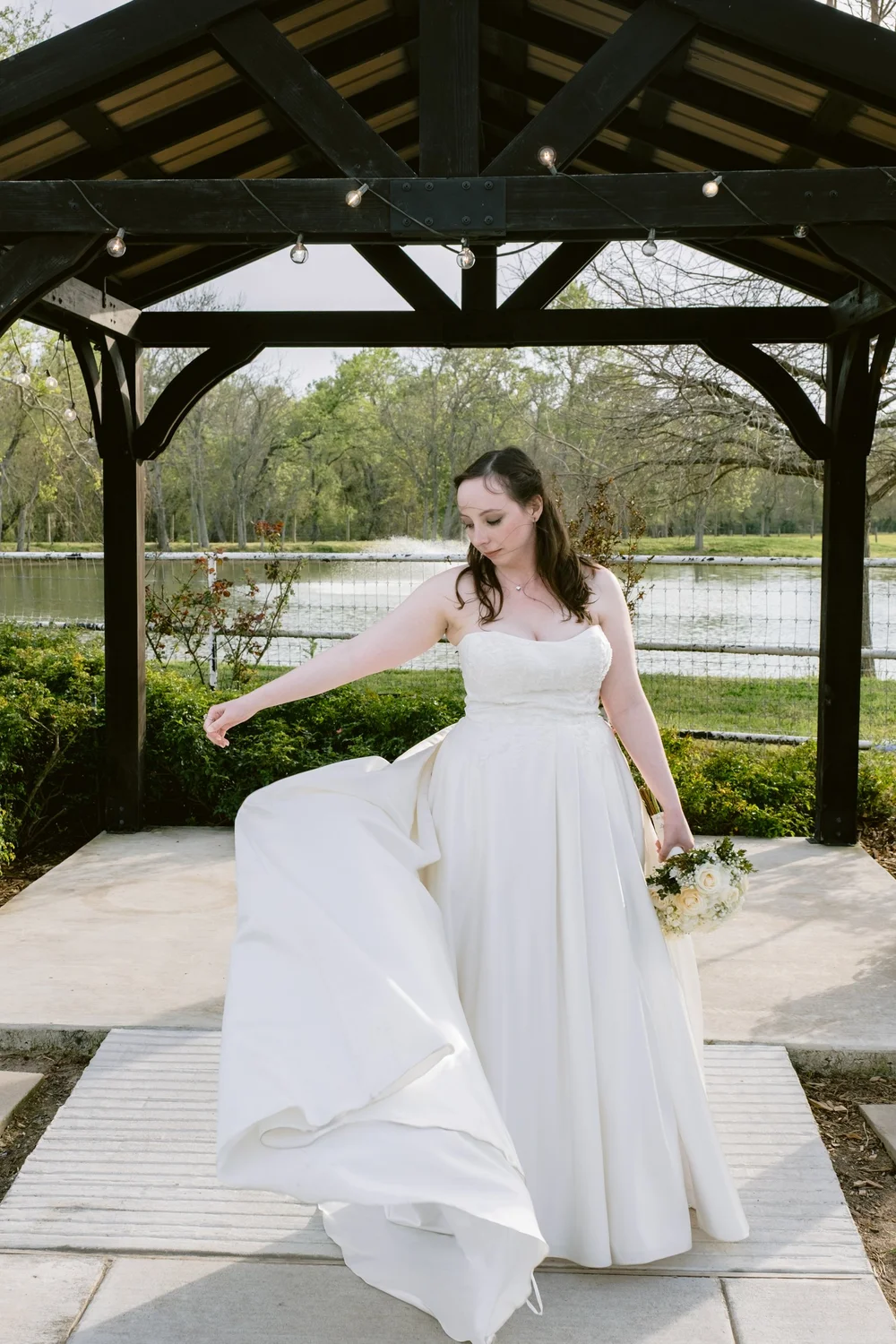 Giverny-Houston-Wedding-Photographer-AmberJeremy-Circle-of-Seven-Ranch-_0082.jpg