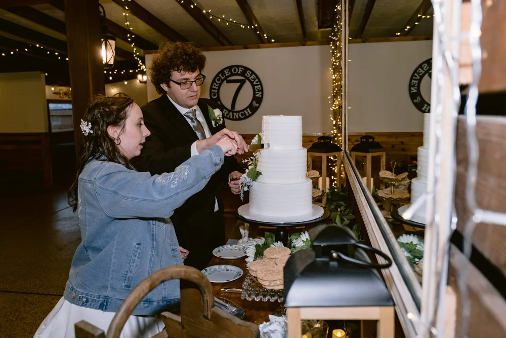 Giverny-Houston-Wedding-Photographer-AmberJeremy-Circle-of-Seven-Ranch-_0108.jpg