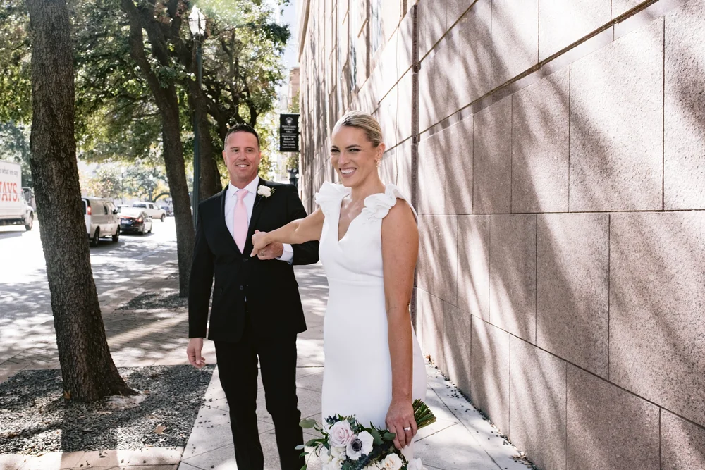 Giverny-Houston-Wedding-Photographer-KristenHeath-2-1910-Historic-Courthouse_0041.jpg