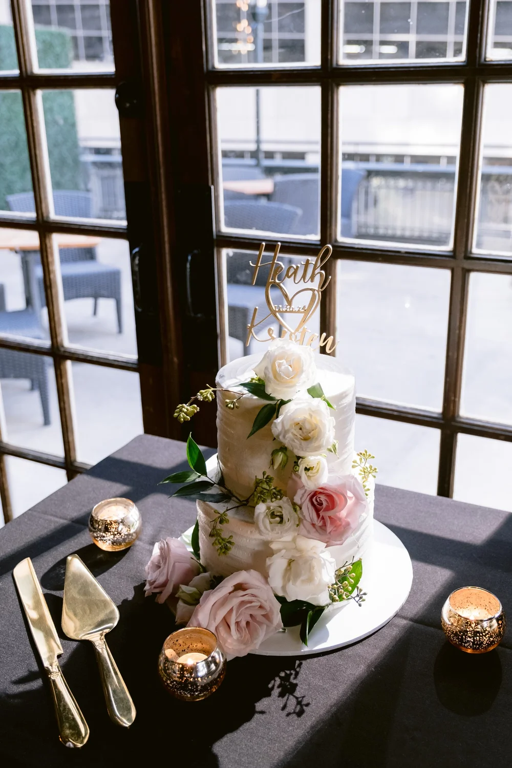 Giverny-Houston-Wedding-Photographer-KristenHeath-4-Lawless-Spirits-and-Kitchen-Reception_0010.jpg
