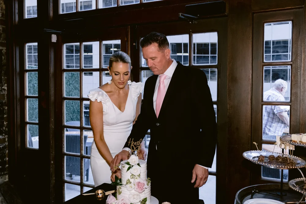 Giverny-Houston-Wedding-Photographer-KristenHeath-4-Lawless-Spirits-and-Kitchen-Reception_0032.jpg