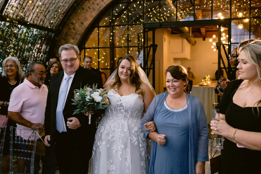 Giverny-Houston-Wedding-Photographer-LindyTaylor-Ronin2_0034.jpg