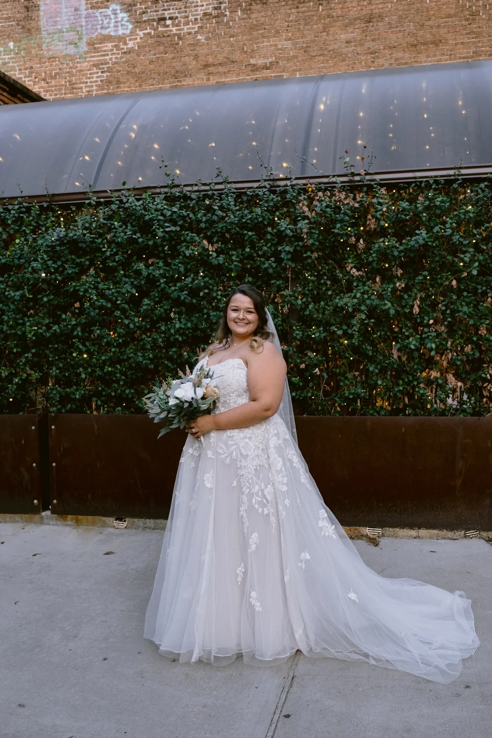 Giverny-Houston-Wedding-Photographer-LindyTaylor-Ronin2_0061.jpg