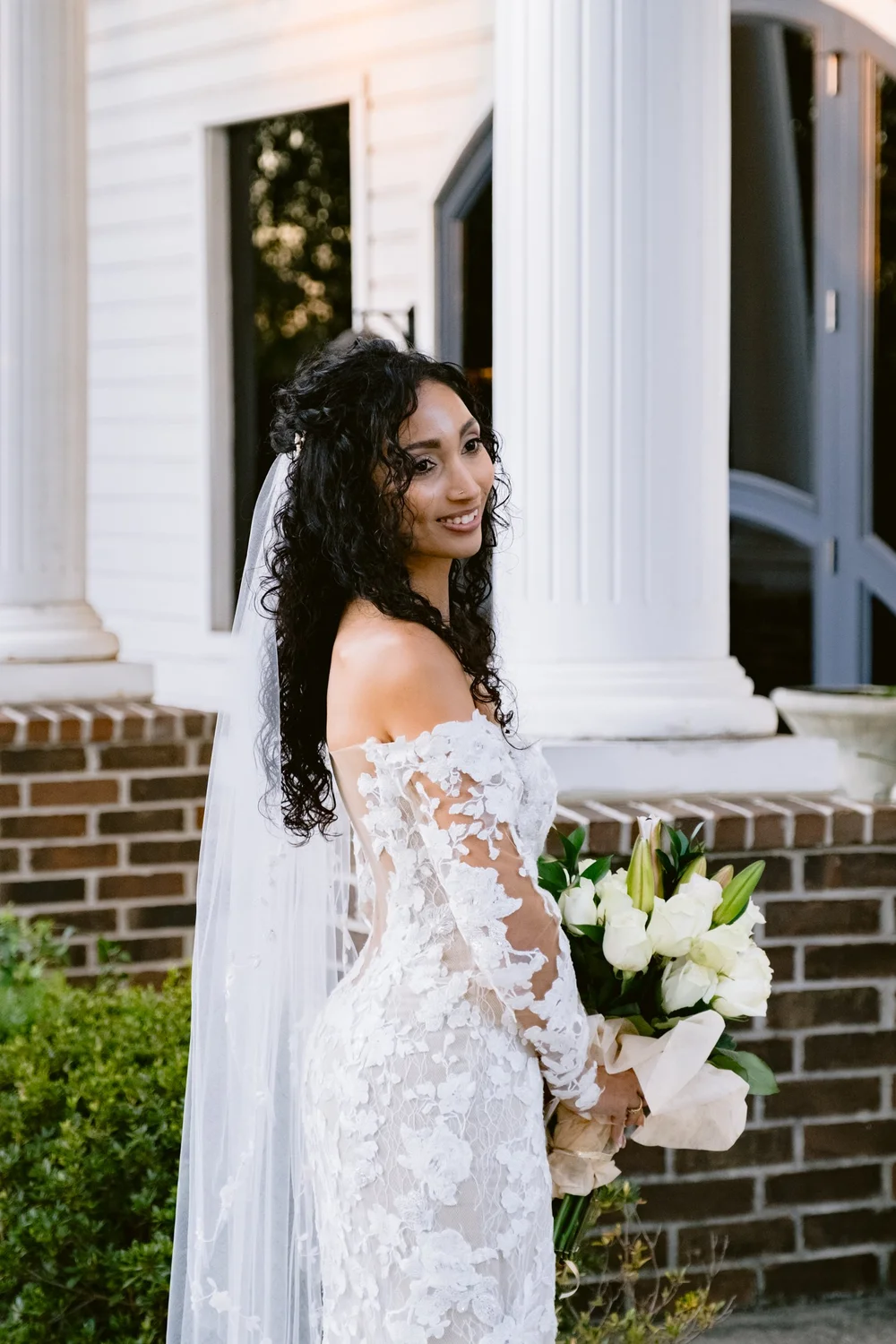 Giverny-Conroe-Wedding-Photographer-DanielleBrandon-The-Vale-Venue_0079.jpg
