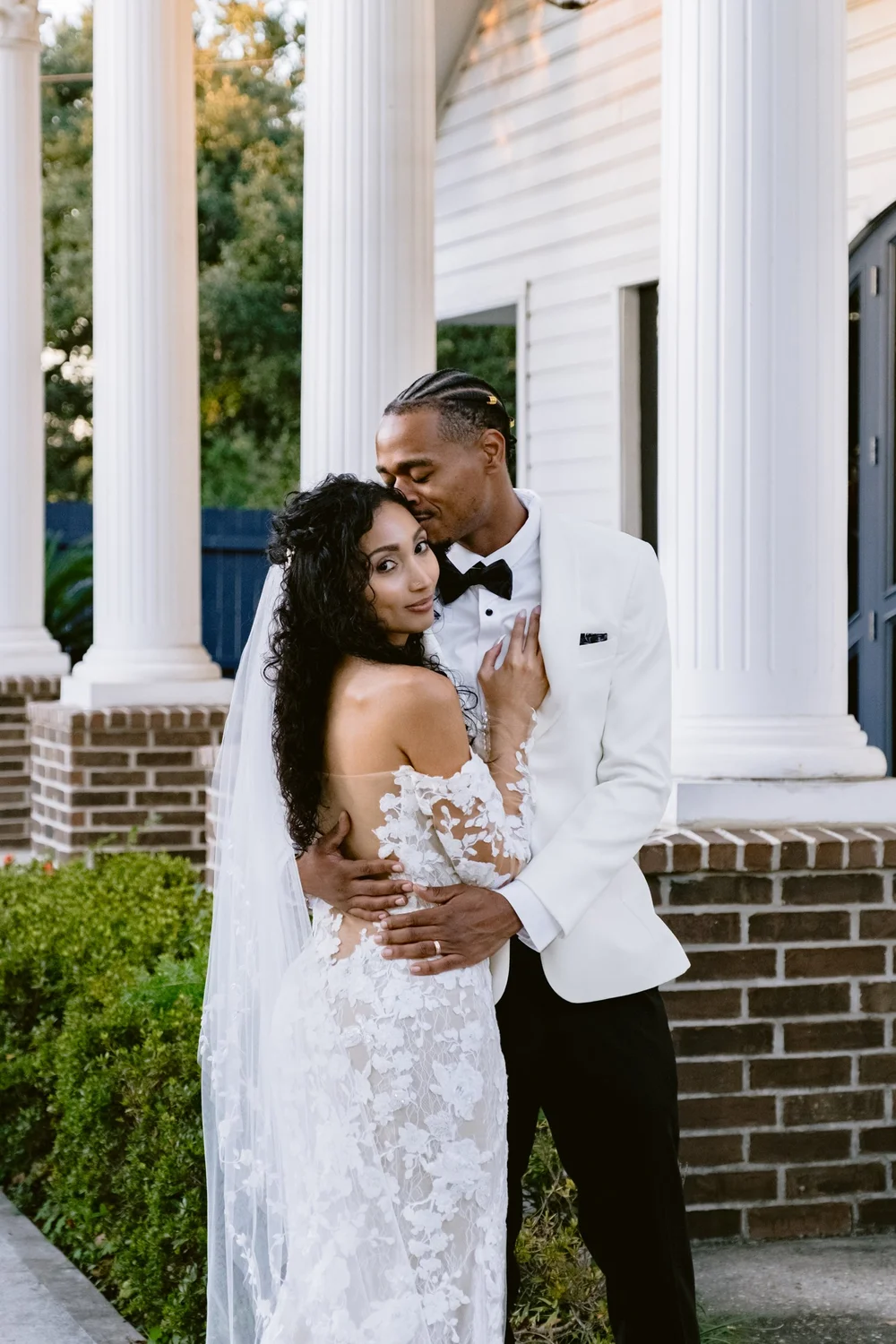 Giverny-Conroe-Wedding-Photographer-DanielleBrandon-The-Vale-Venue_0081.jpg