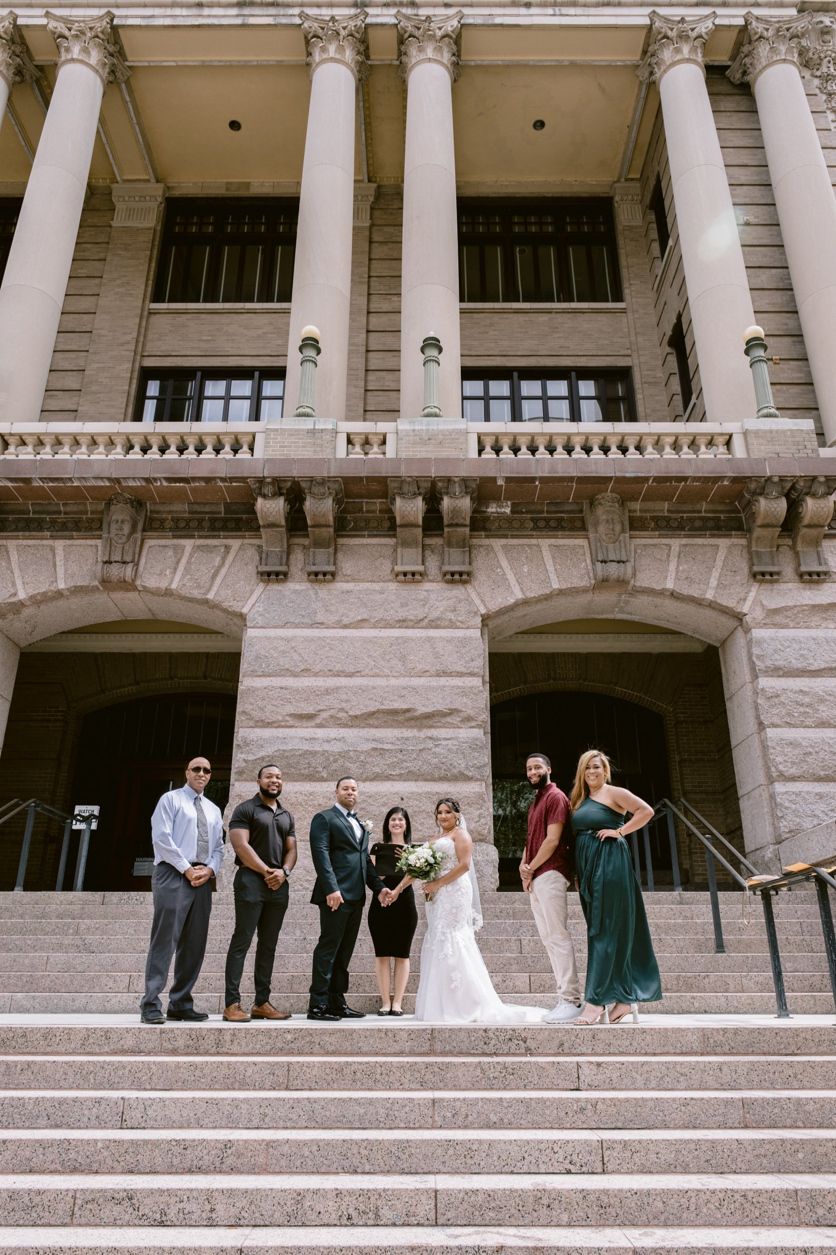 Giverny-Houston-Wedding-Photographer-1910-Courthouse-Buffalo-Bayou-RhondaManuel_0009.jpg
