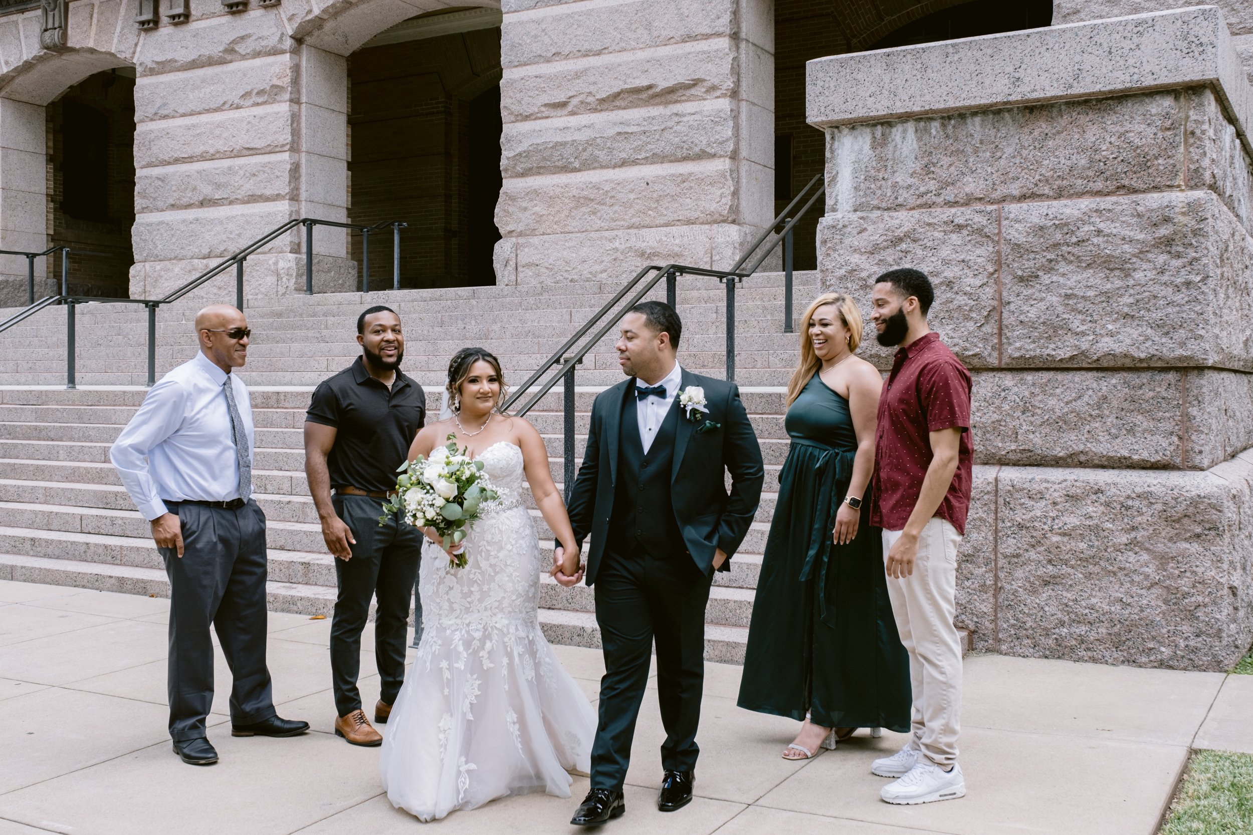 Giverny-Houston-Wedding-Photographer-1910-Courthouse-Buffalo-Bayou-RhondaManuel_0028.jpg