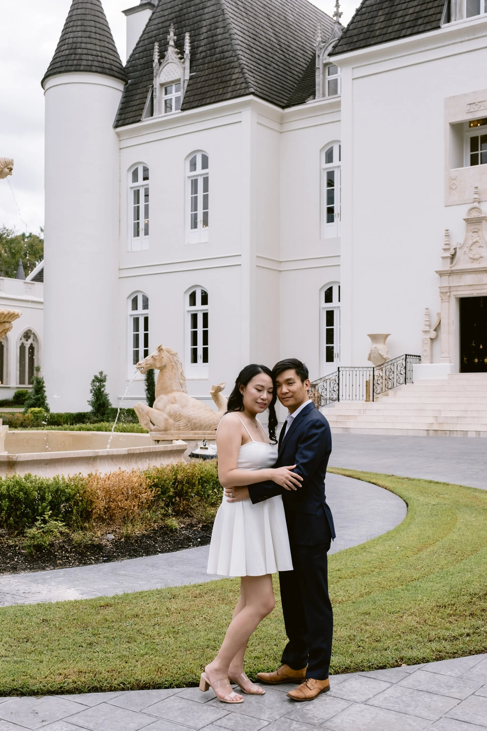 Giverny-Houston-Wedding-Photographer-Chateau-Nouvelle-Engagement-SuetyPaul_0050.jpg