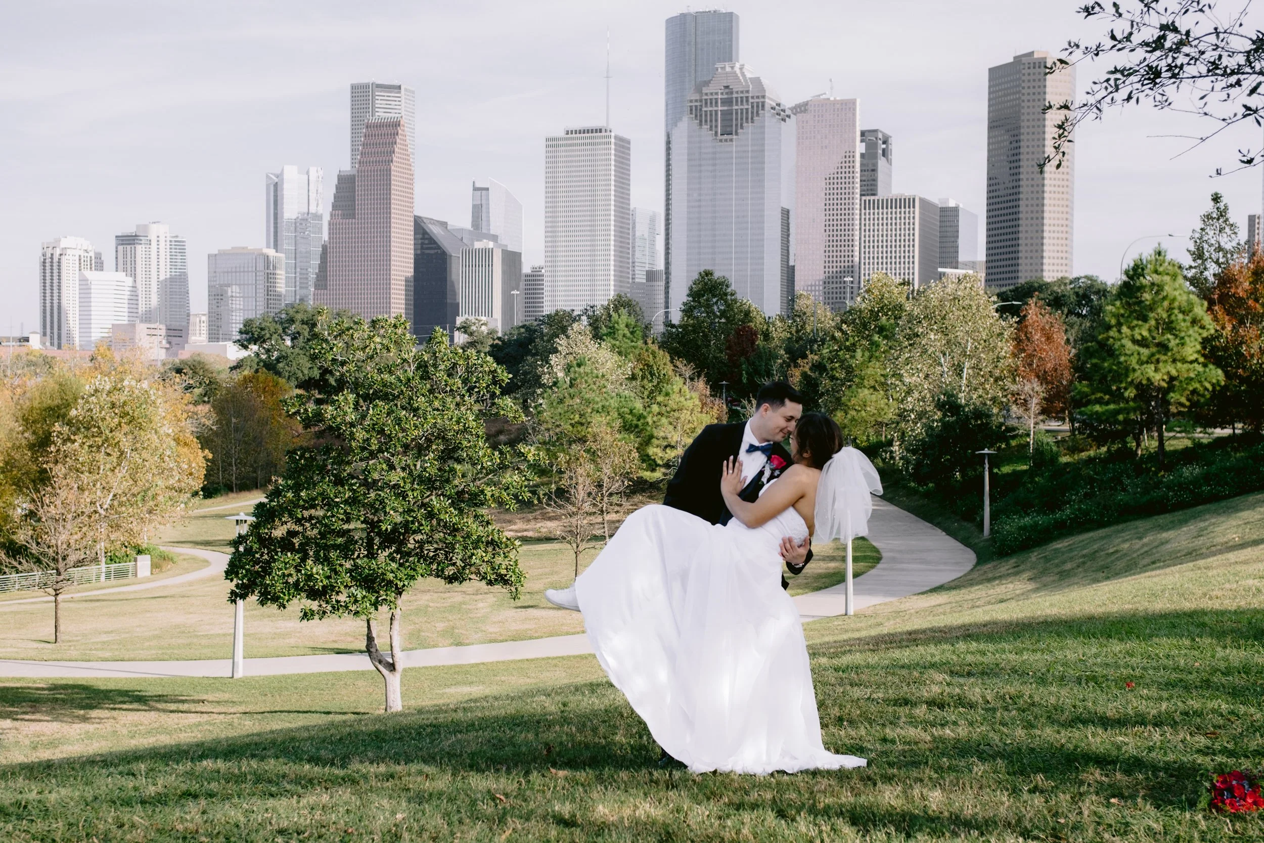 Giverny-Houston-Downtown-Wedding-Photographer-NoemiTrent_0059.jpg
