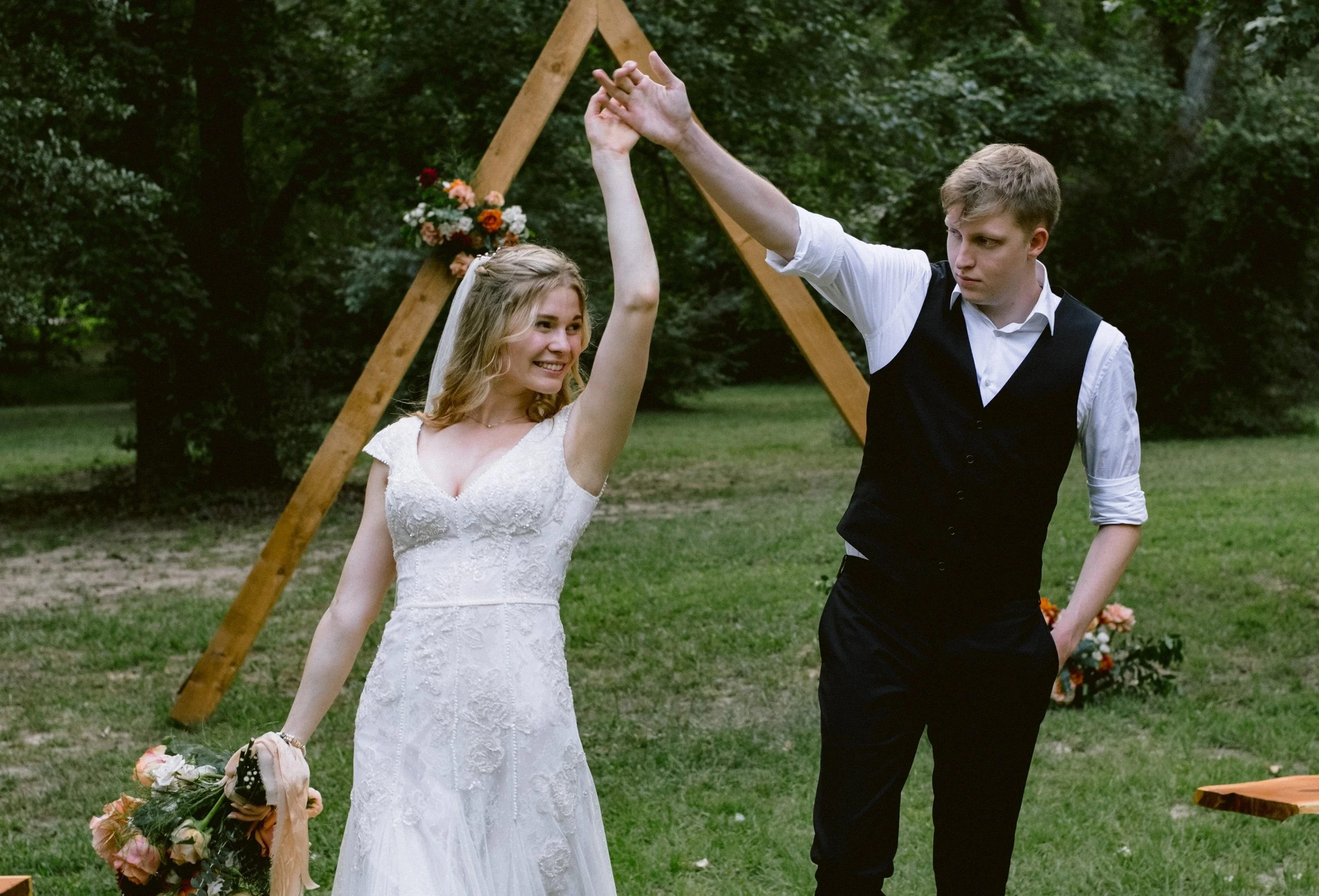 Giverny-Houston-Wedding-Photographer-Airbnb-The-Woodlands-Retreat-HannahAlexander_0115.jpg