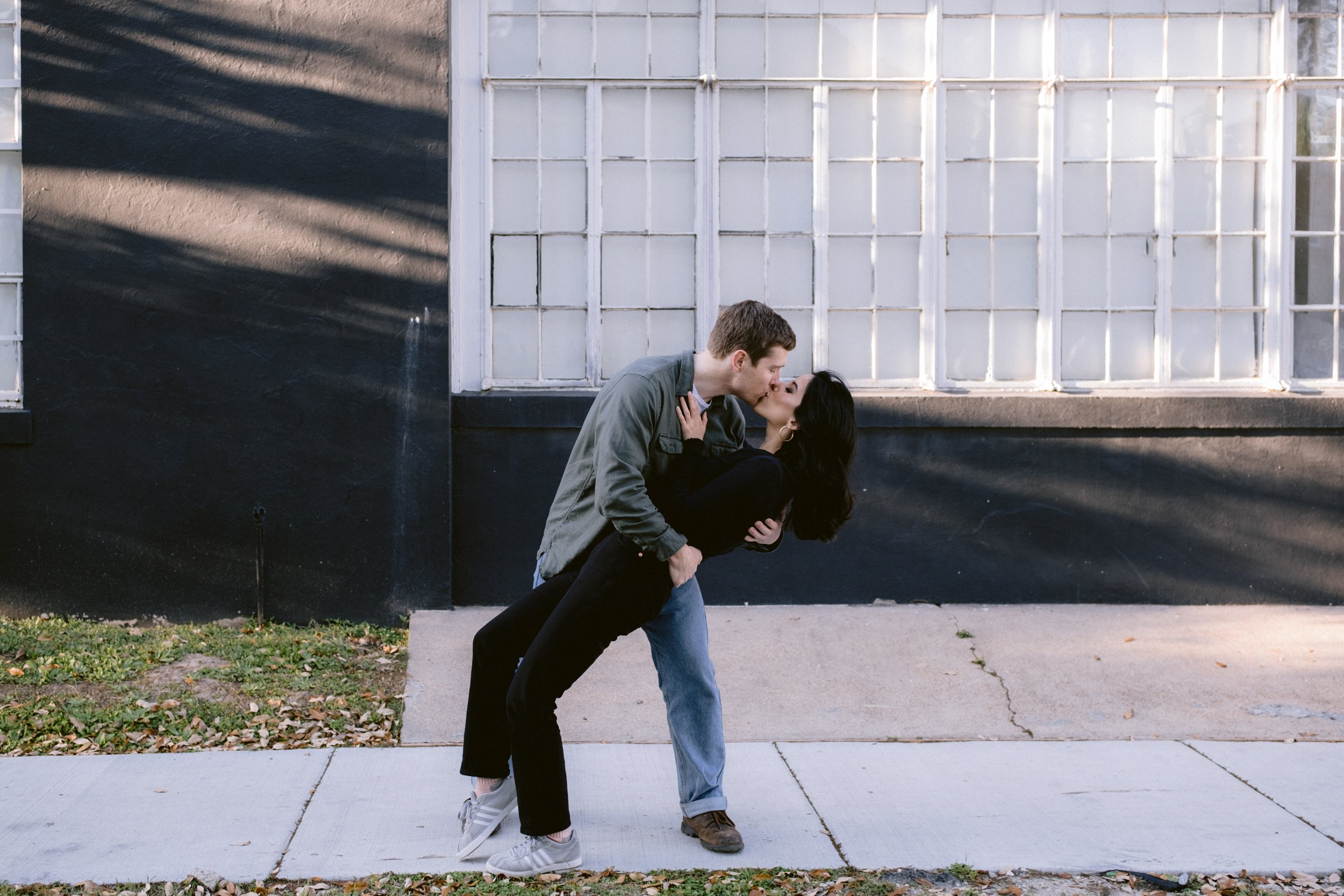 Giverny-Houston-Wedding-Photographer-Montrose-Engagement-MariaOtto_0037.jpg