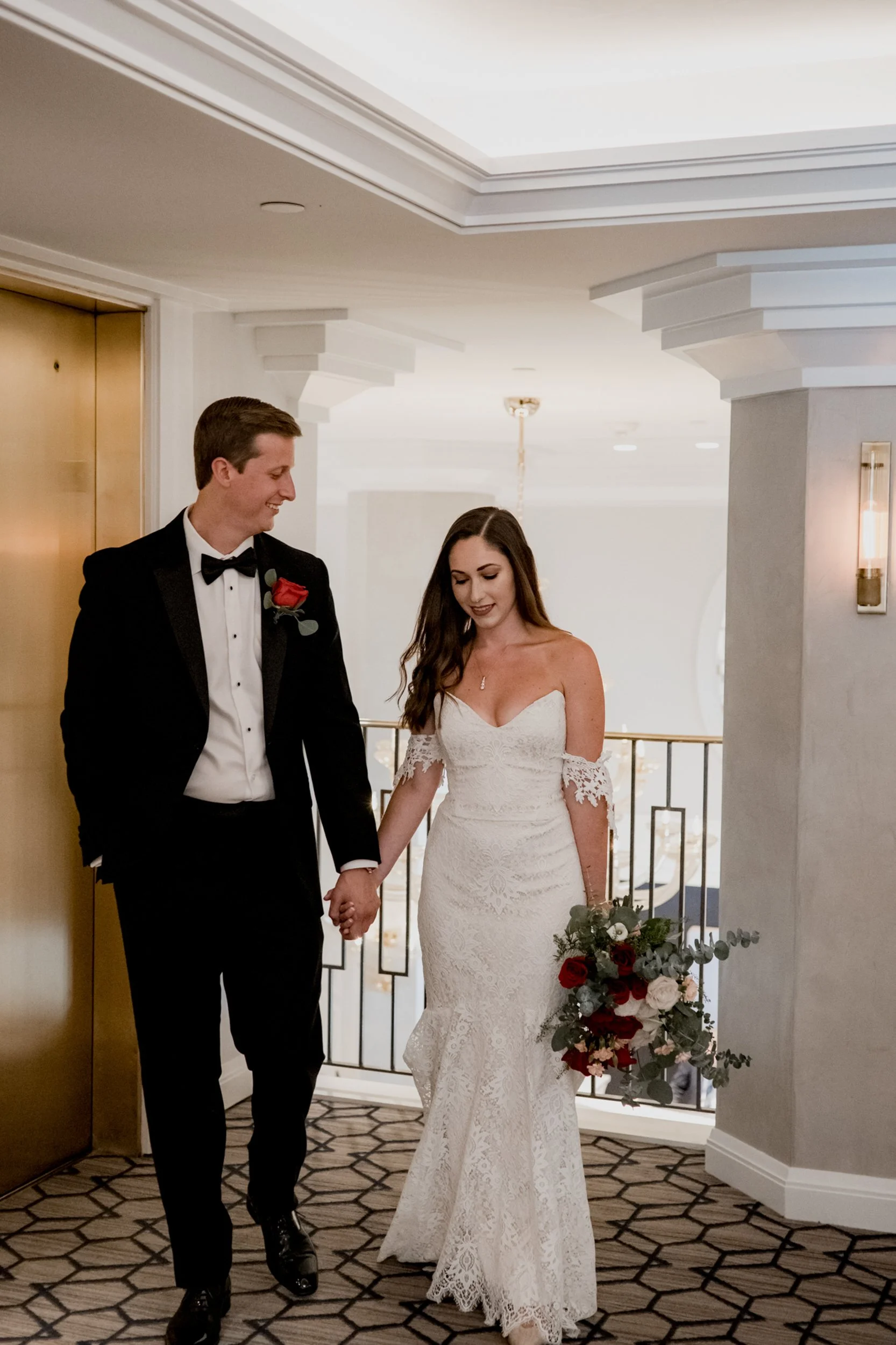 Giverny-Houston-Wedding-Photographer-A-Lancaster-Hotel-RobinBrenton_0043.jpg