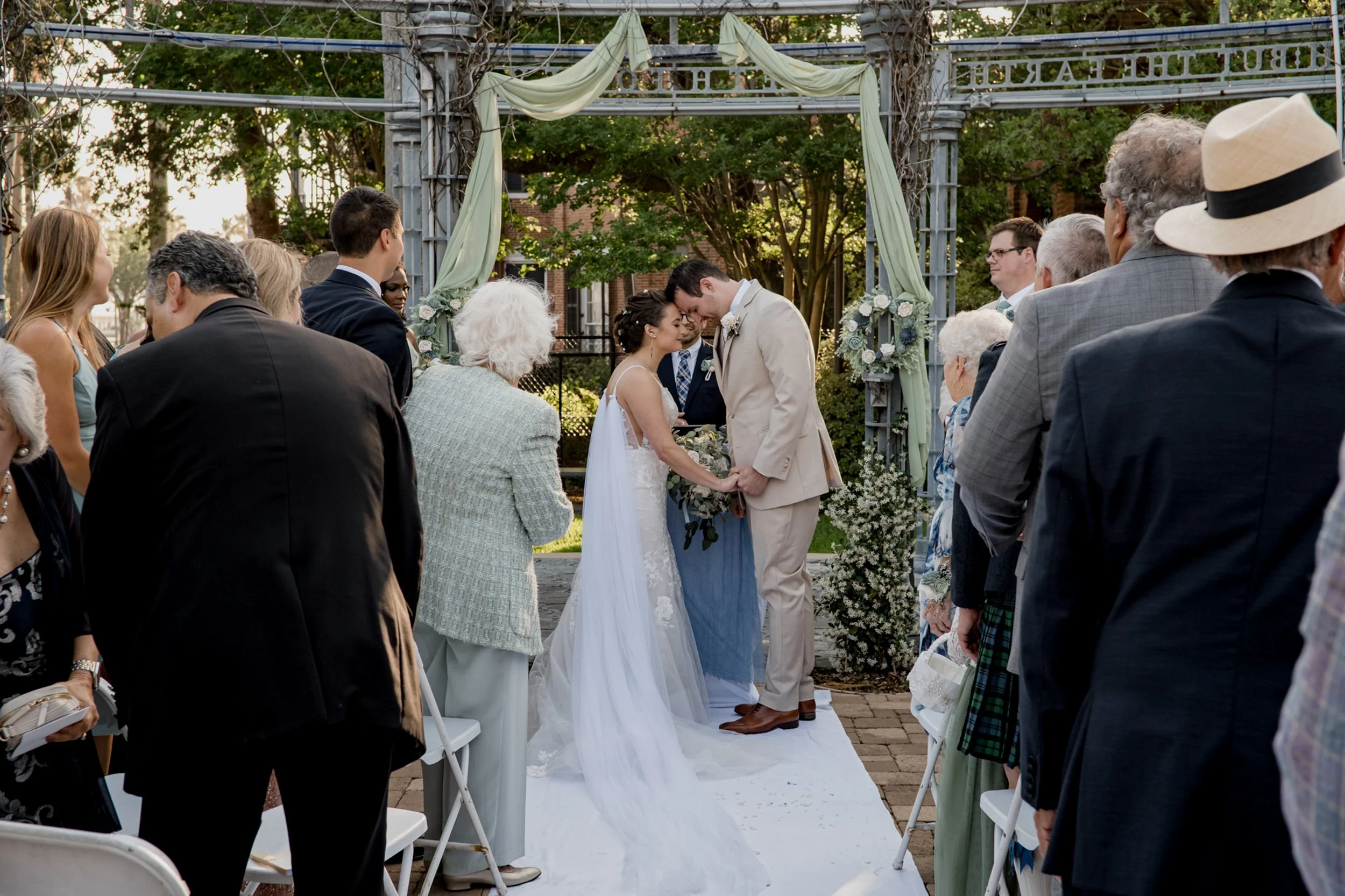 Giverny-Houston-Galveston-Wedding-Photographer-1859-Ashton-Villa-RachelJorge_0028.jpg