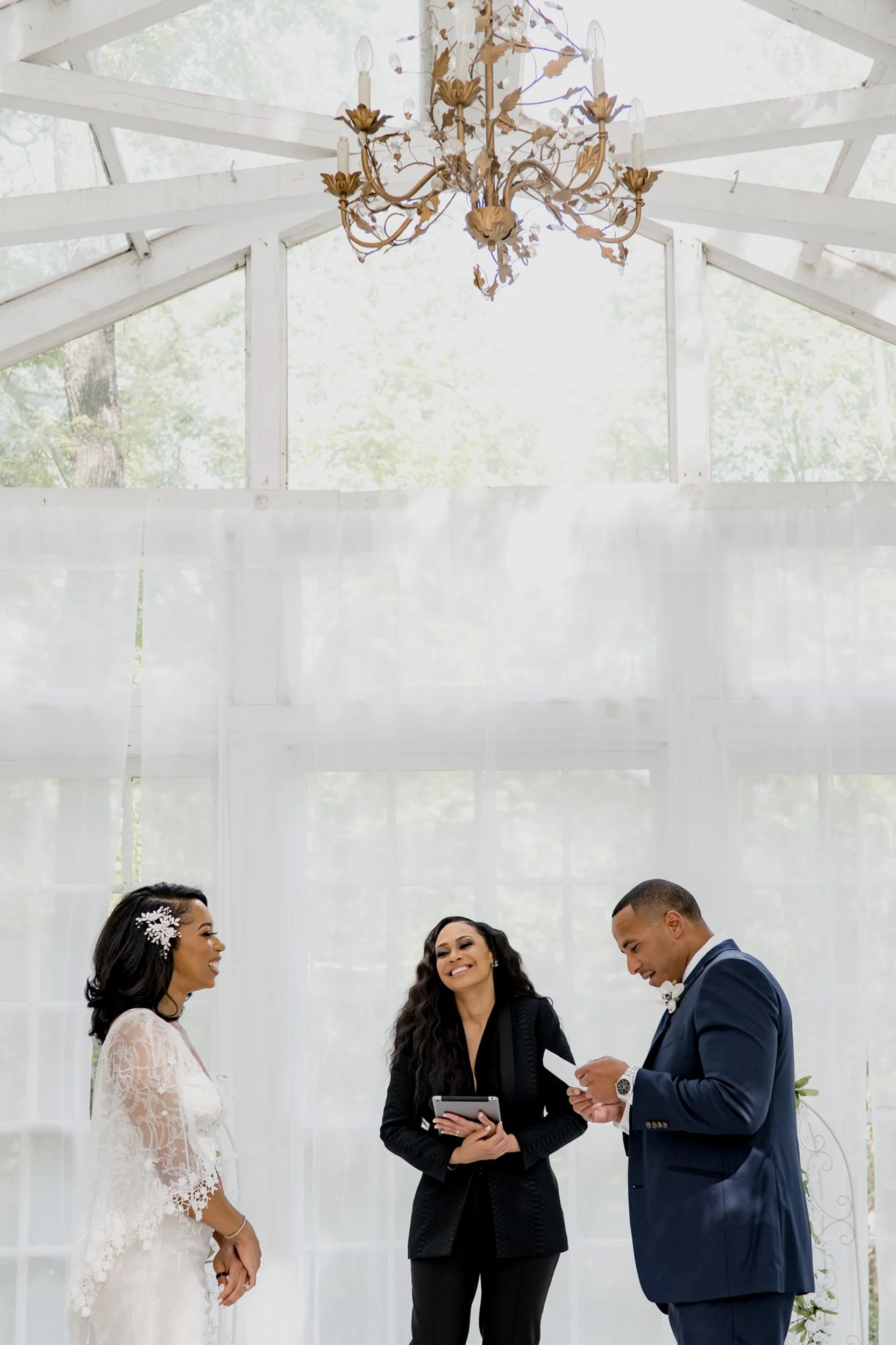 Giverny-Houston-Wedding-Photographer-A-The-Oak-Atelier-Conroe-MariciaParnell_0037.jpg
