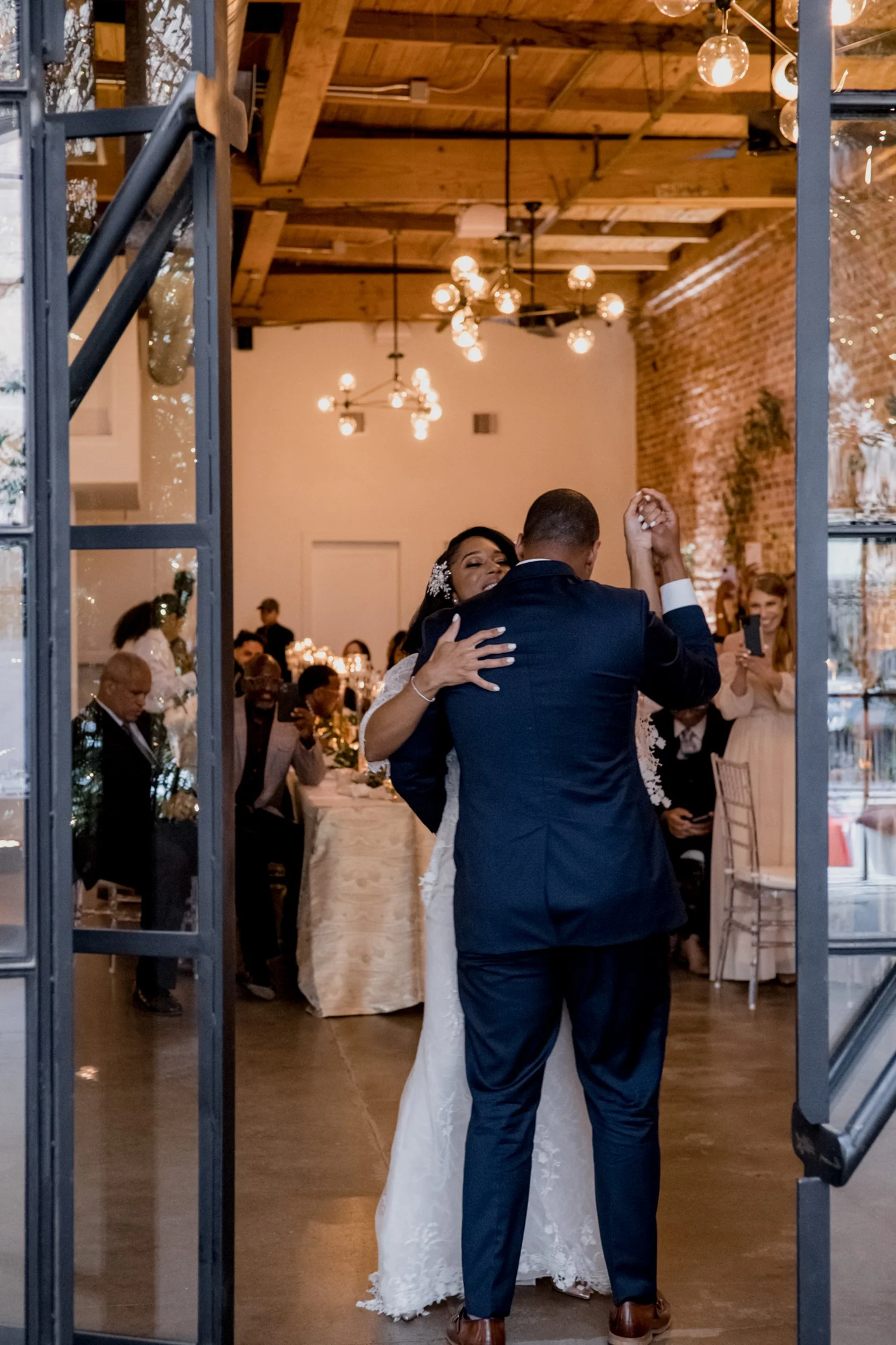 Giverny-Houston-Wedding-Photographer-B-Ronin-2-Arthouse-Downtown-MariciaParnell_0016.jpg