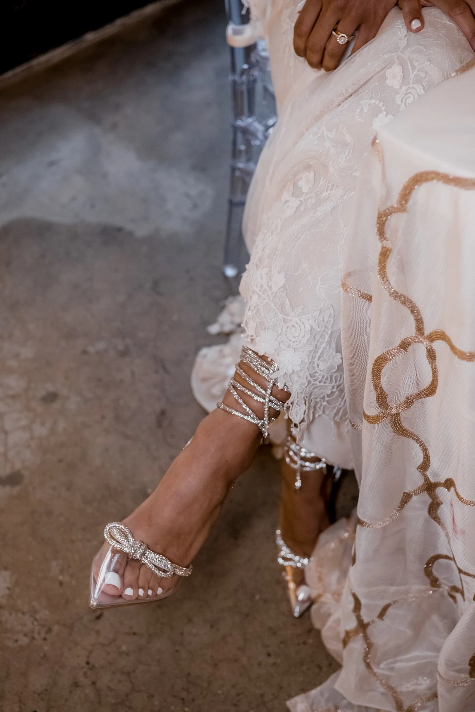 Giverny-Houston-Wedding-Photographer-B-Ronin-2-Arthouse-Downtown-MariciaParnell_0020.jpg